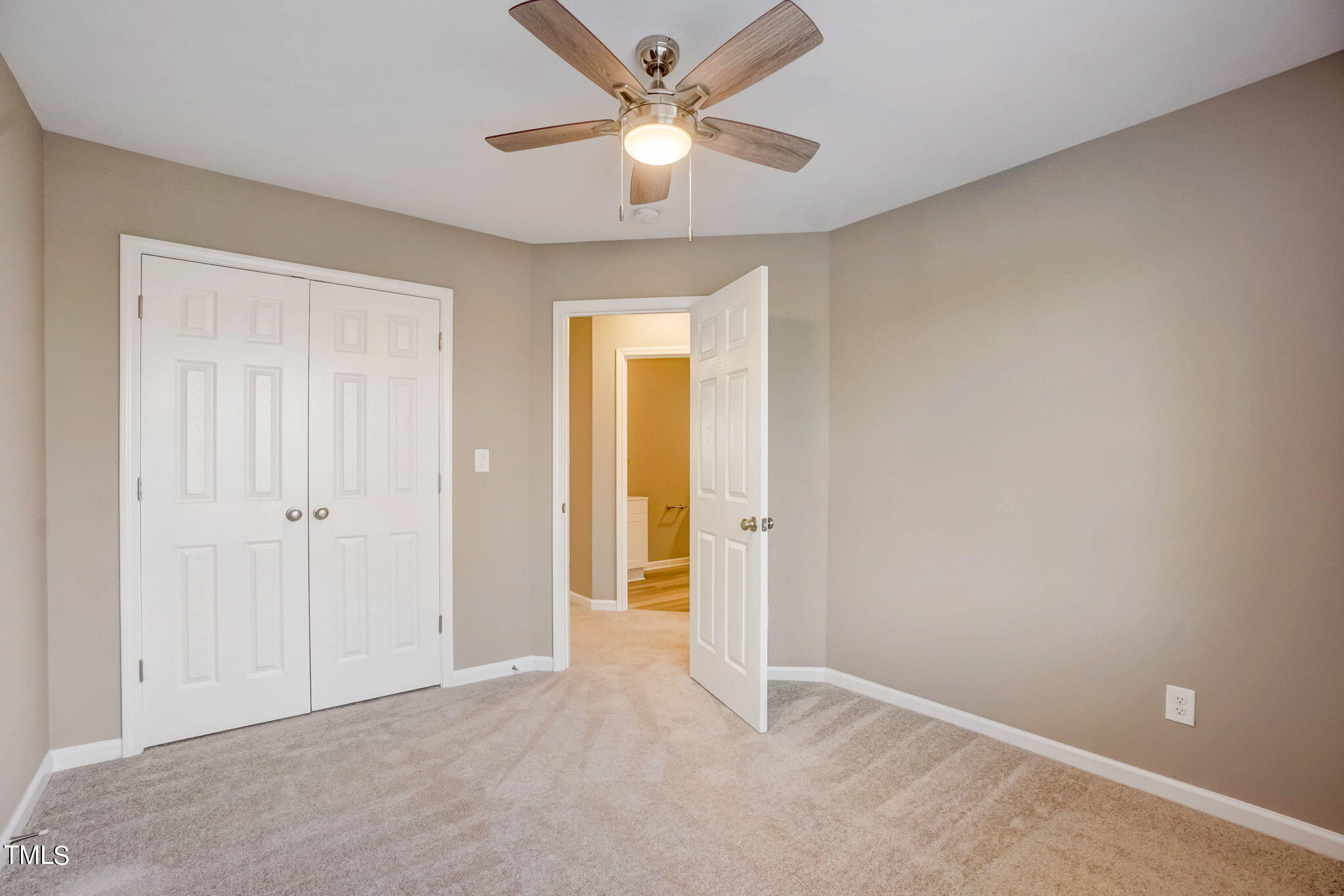 5407 Crescentview Parkway
