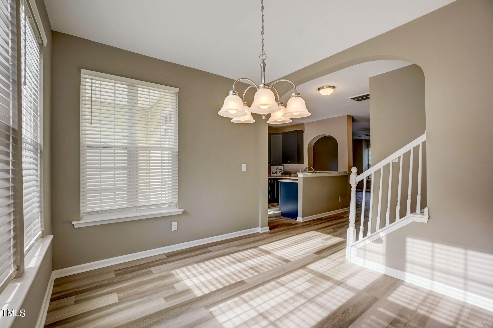 5407 Crescentview Parkway