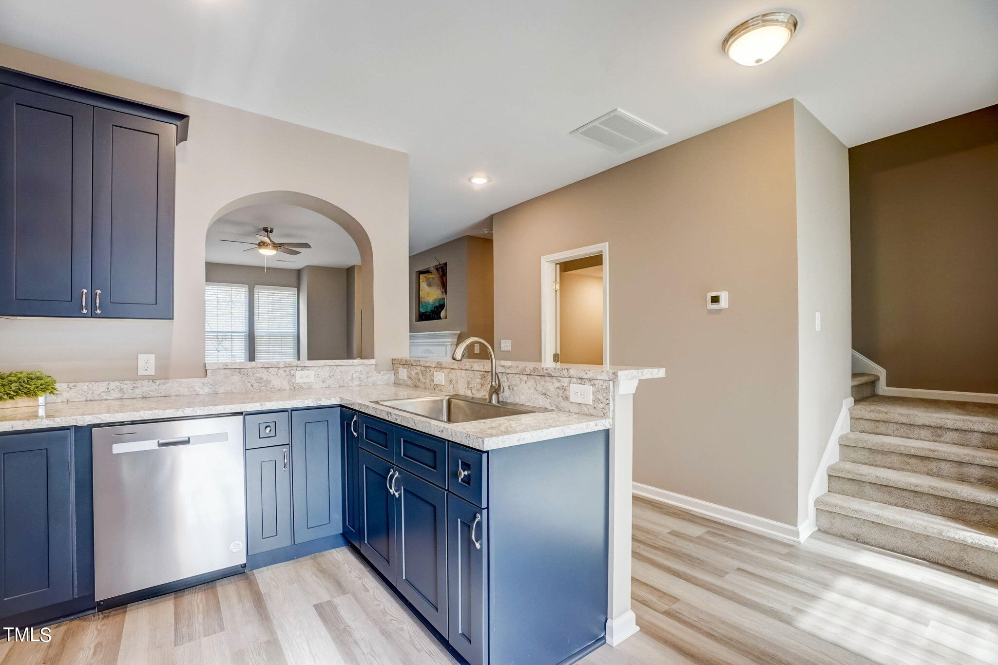 5407 Crescentview Parkway