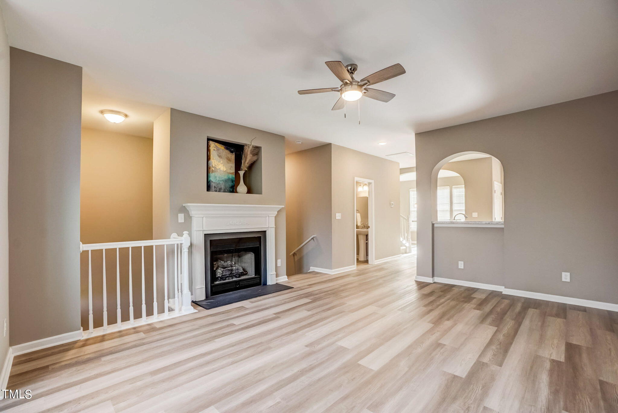 5407 Crescentview Parkway