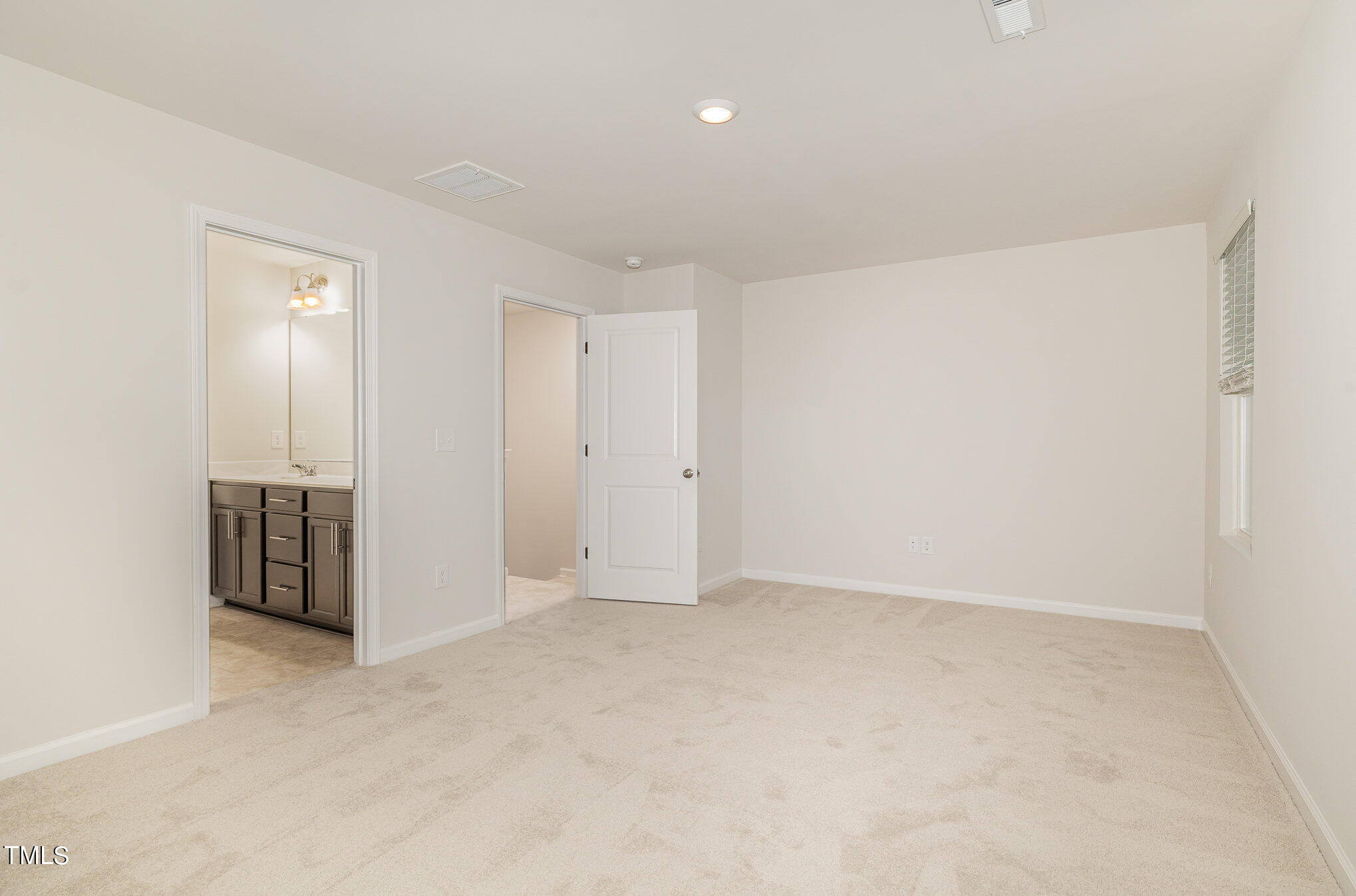 4967 Southern Magnolia Drive