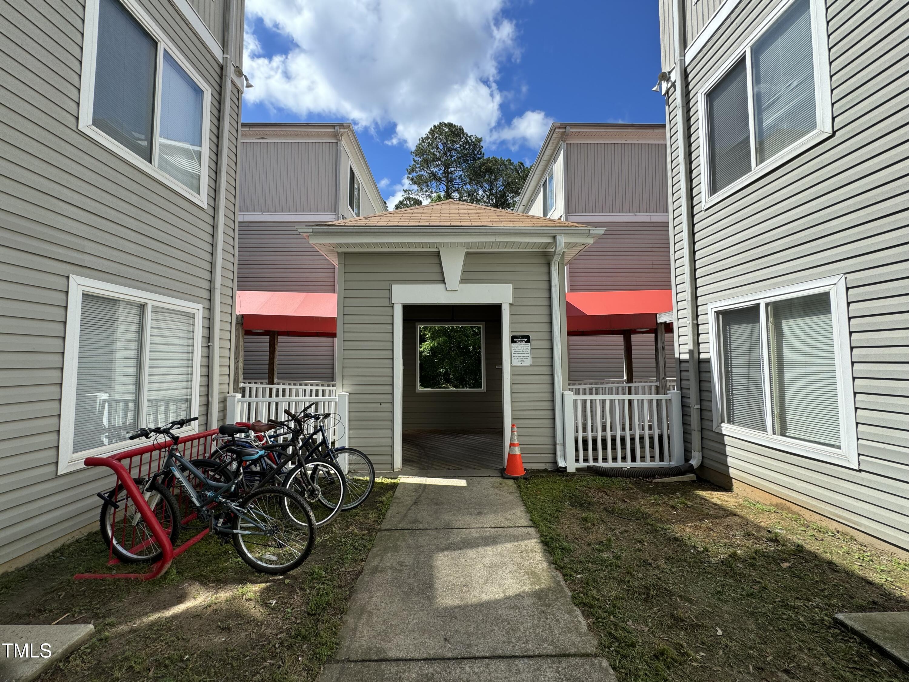1321 Crab Orchard Drive # 302