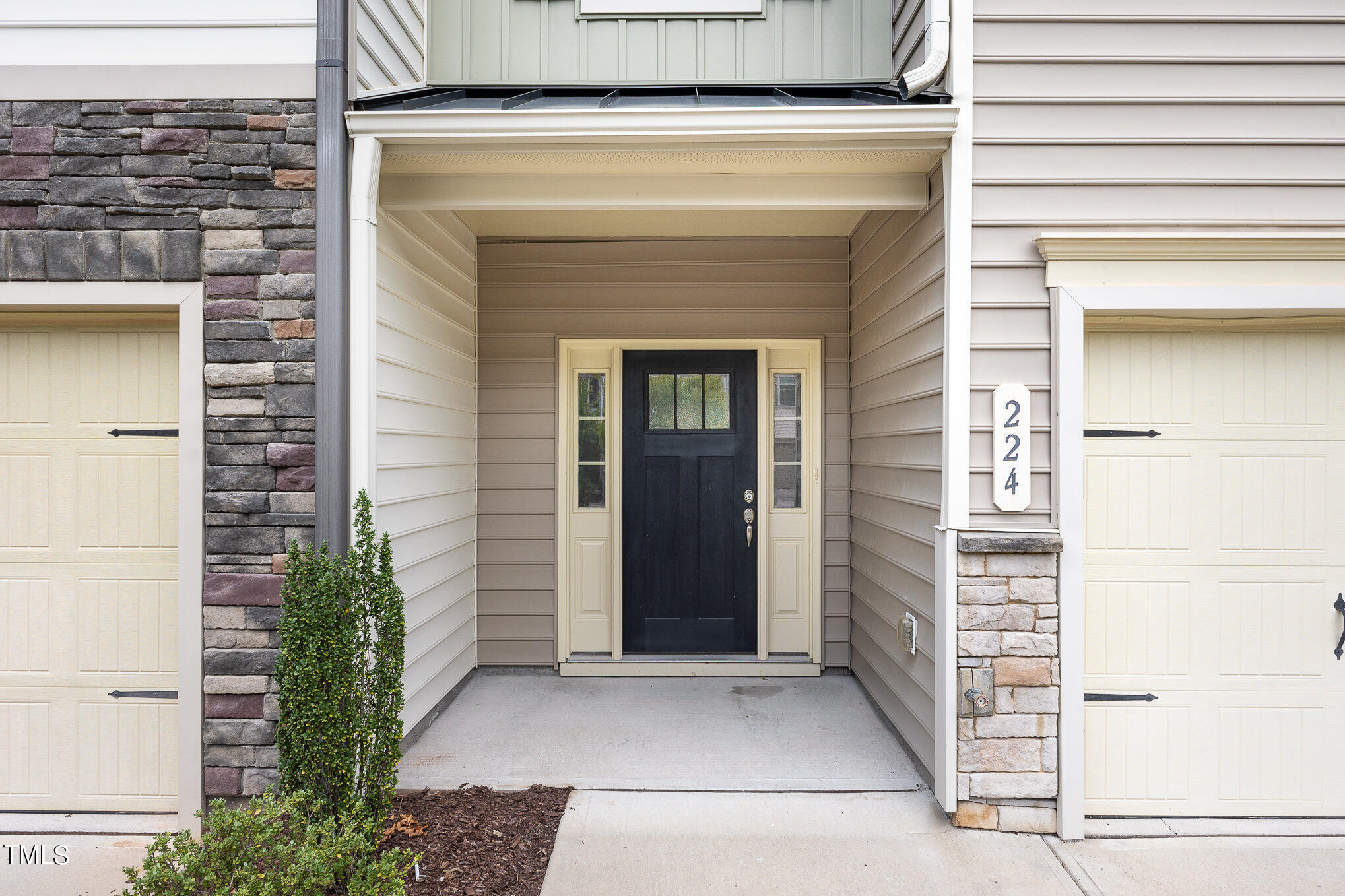 224 Cross Blossom Road