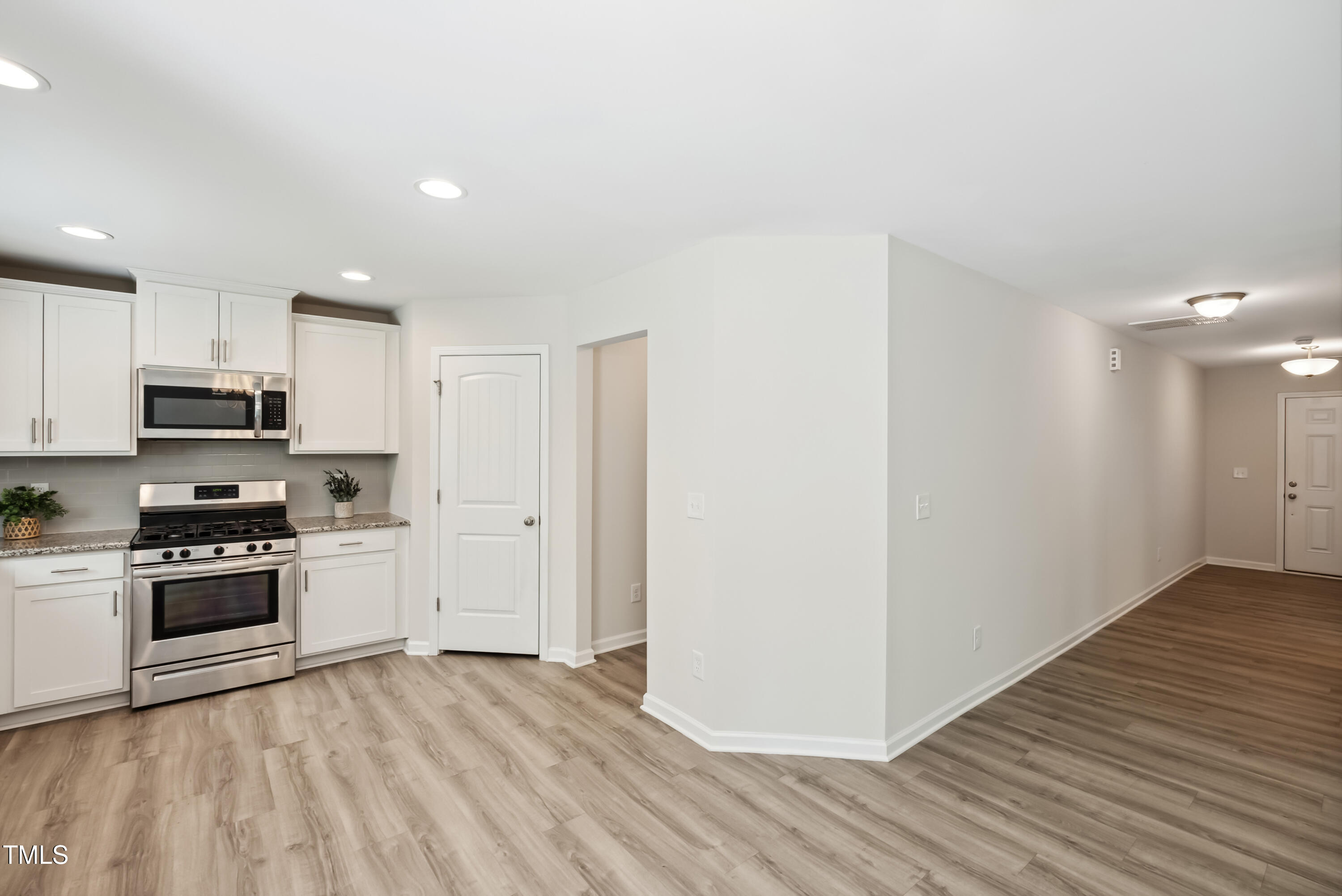 2800 Elsa Drive