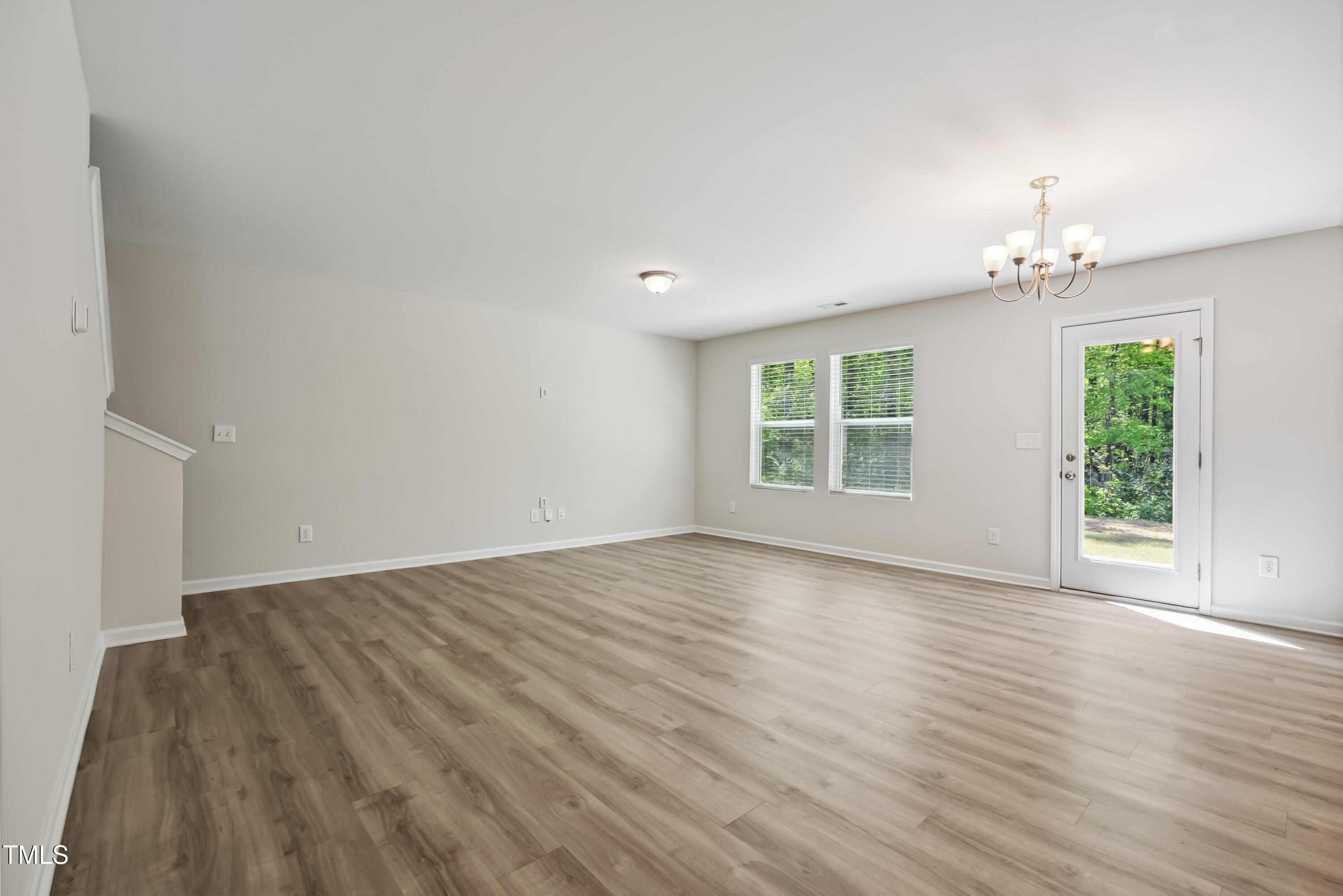 2800 Elsa Drive