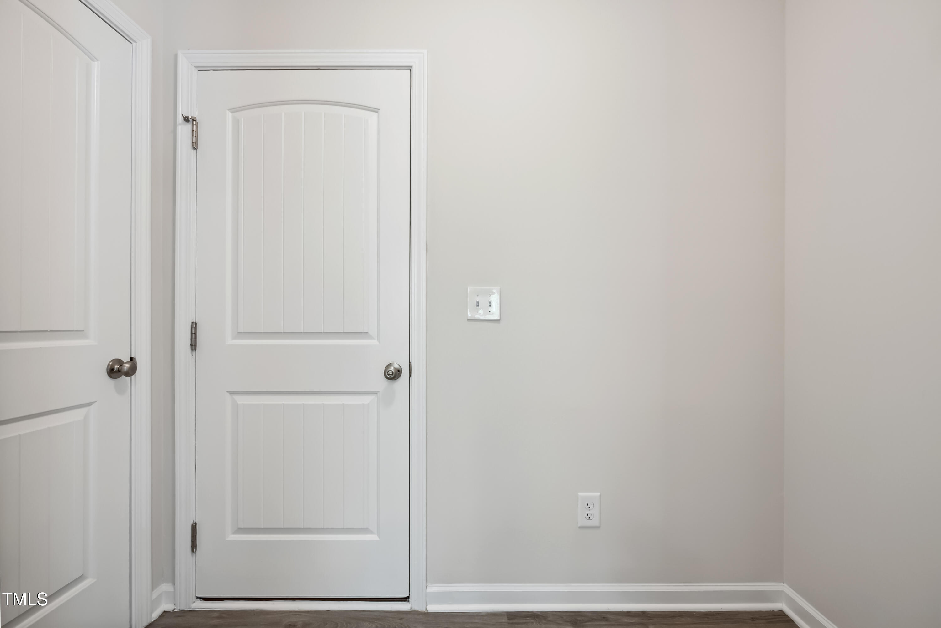 2800 Elsa Drive