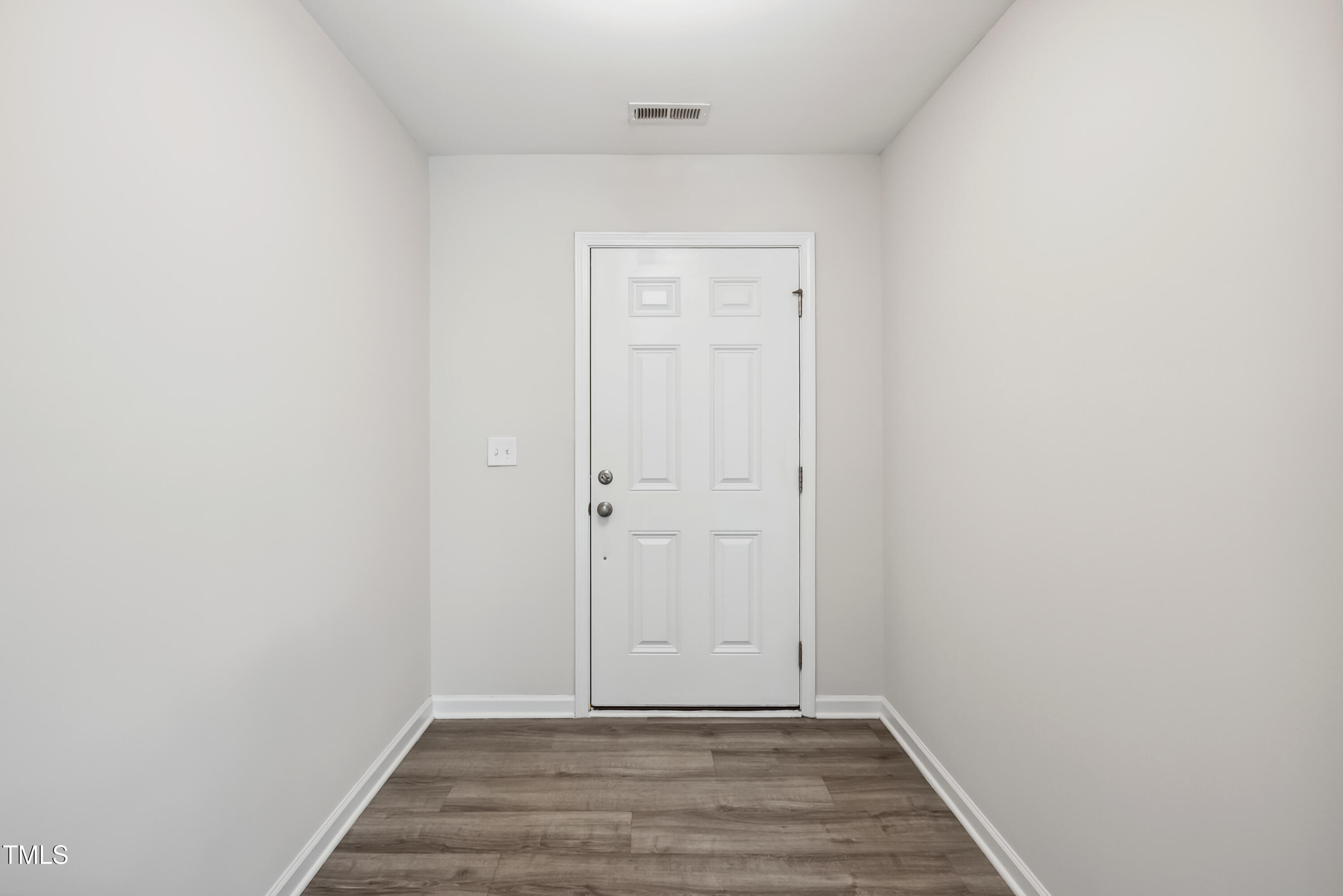 2800 Elsa Drive