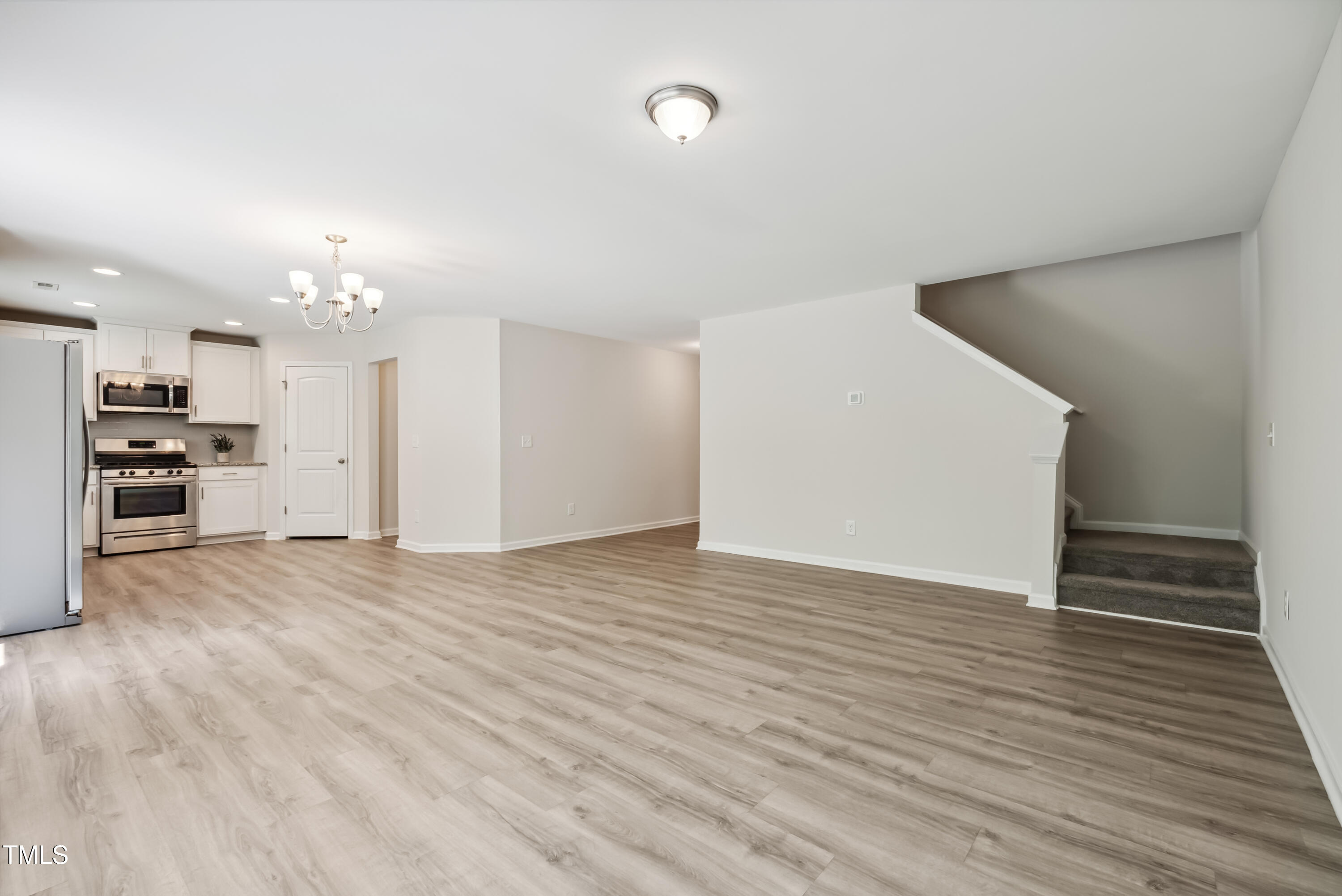 2800 Elsa Drive
