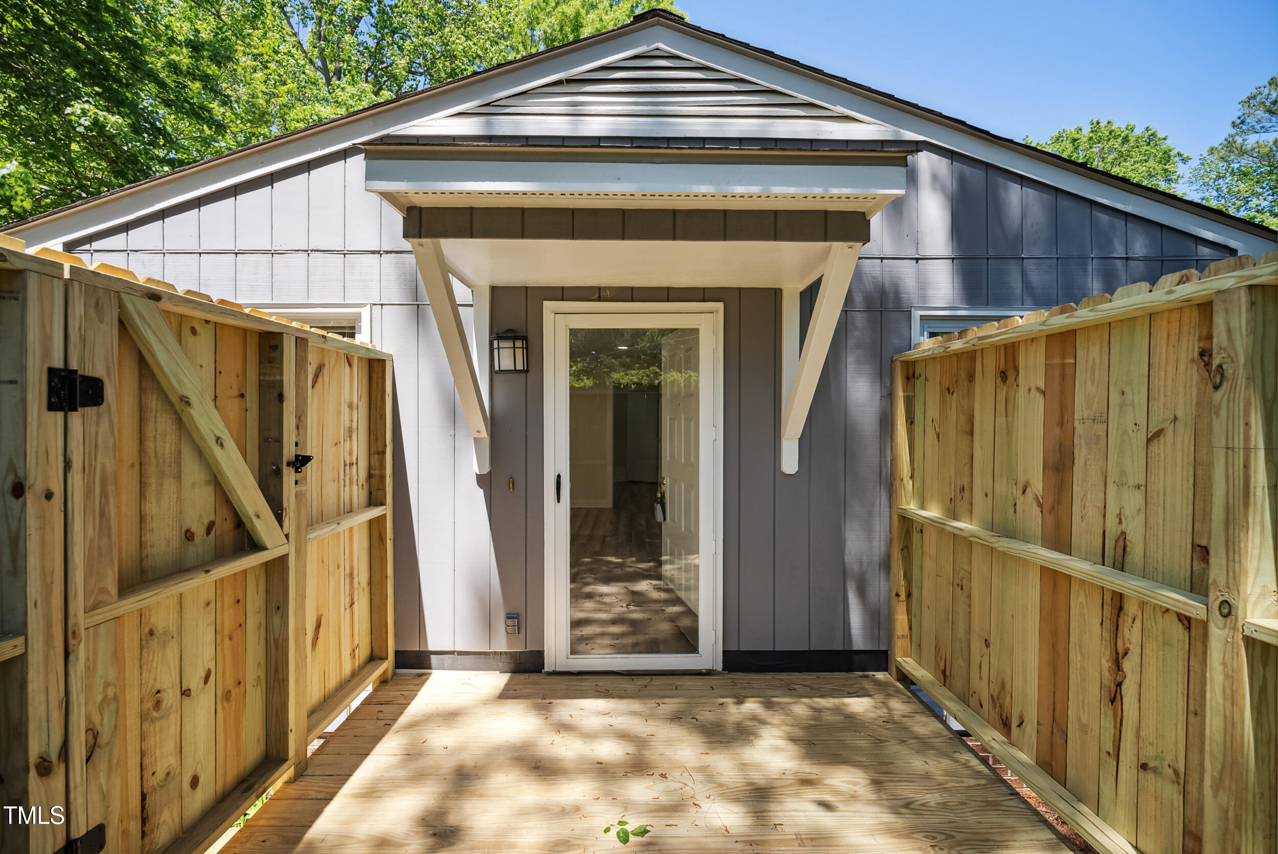 112 Carmichael Court