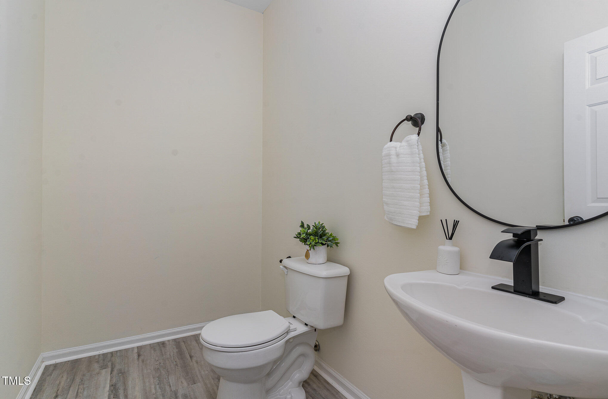 103 Equestrian Court