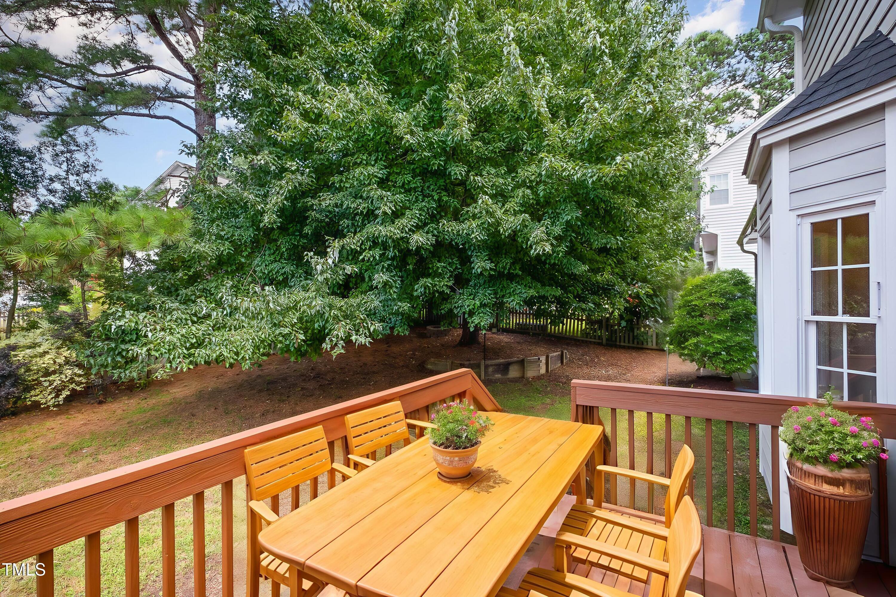 102 Brook Fryar Street