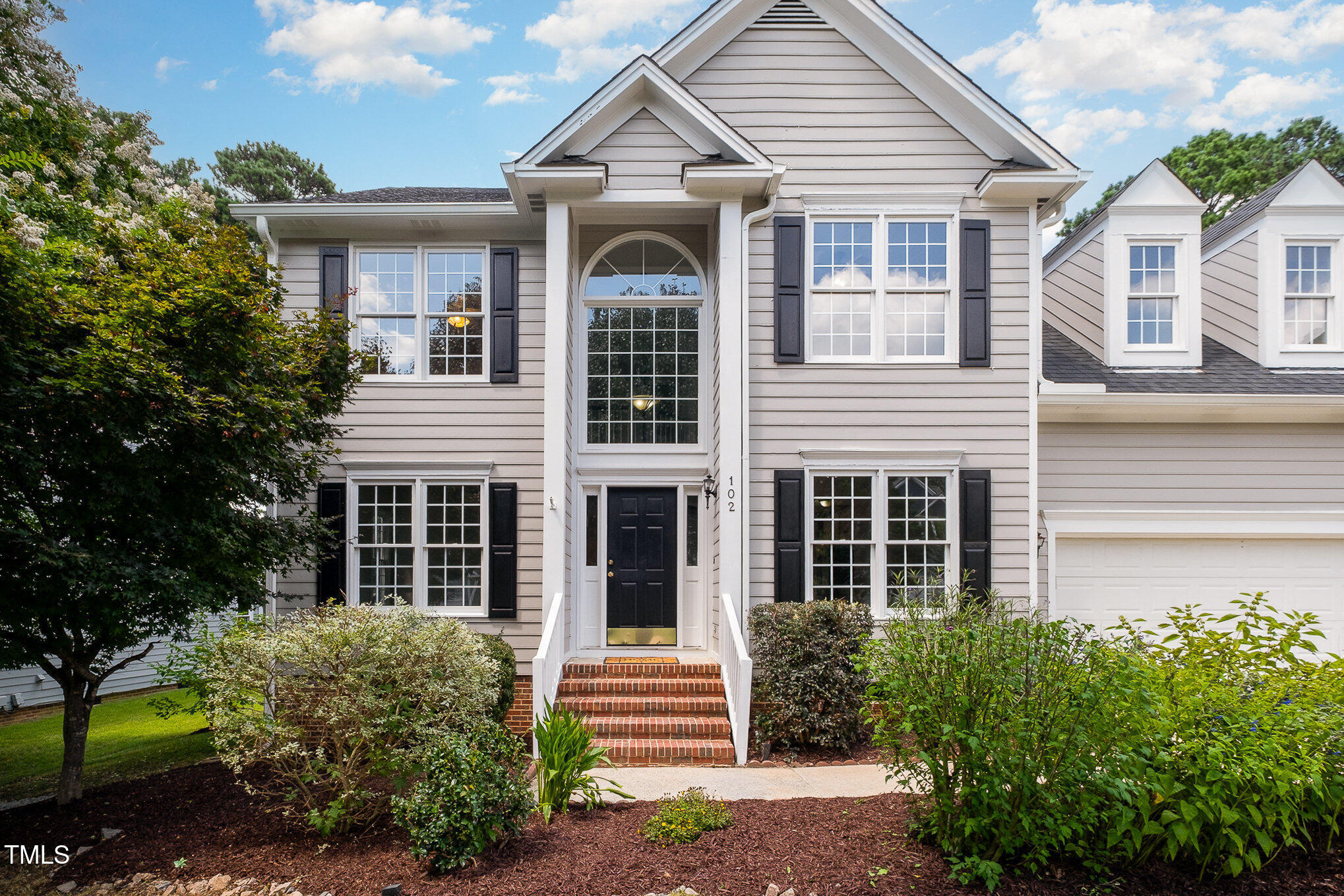 102 Brook Fryar Street