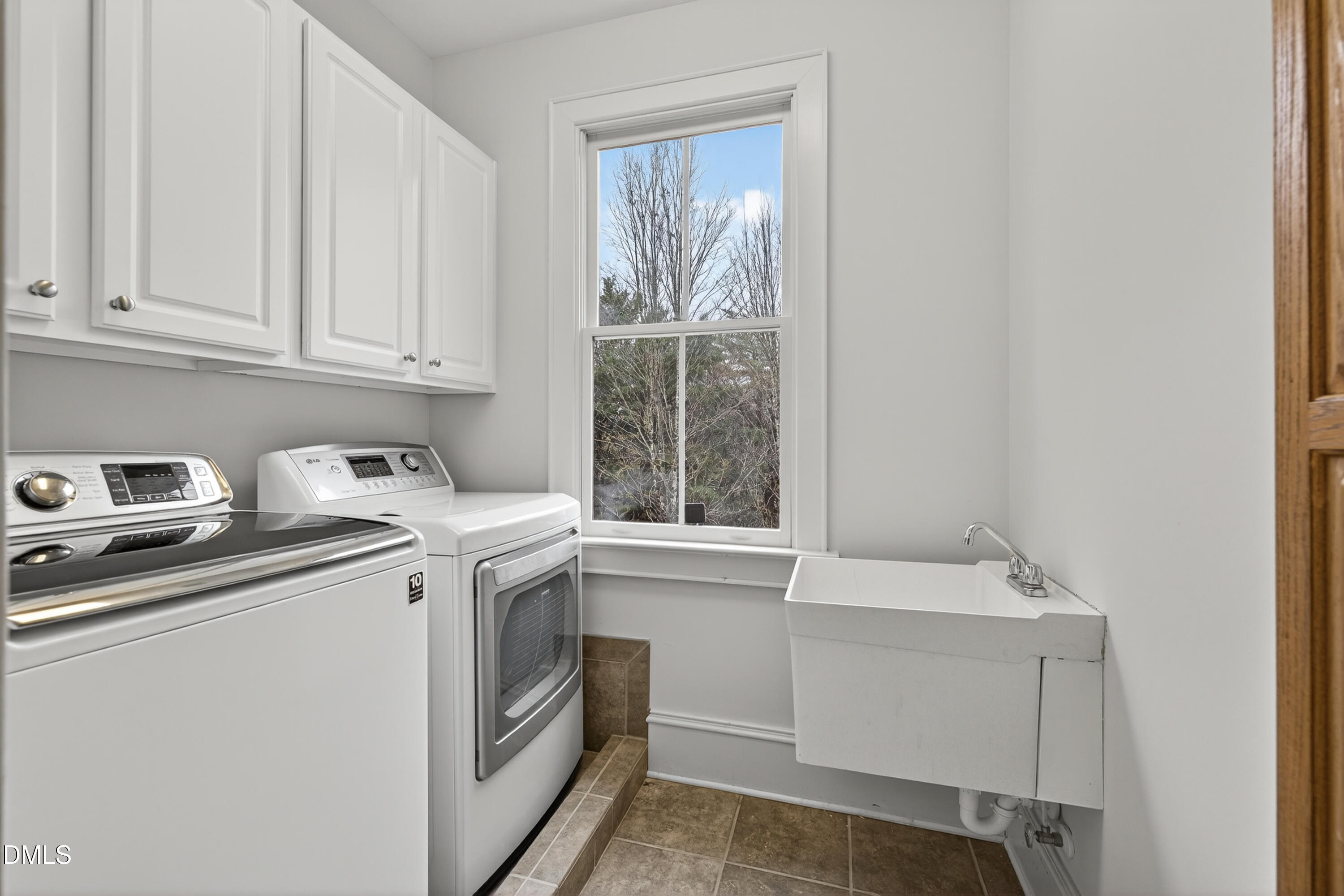 321 Belles Landing Court