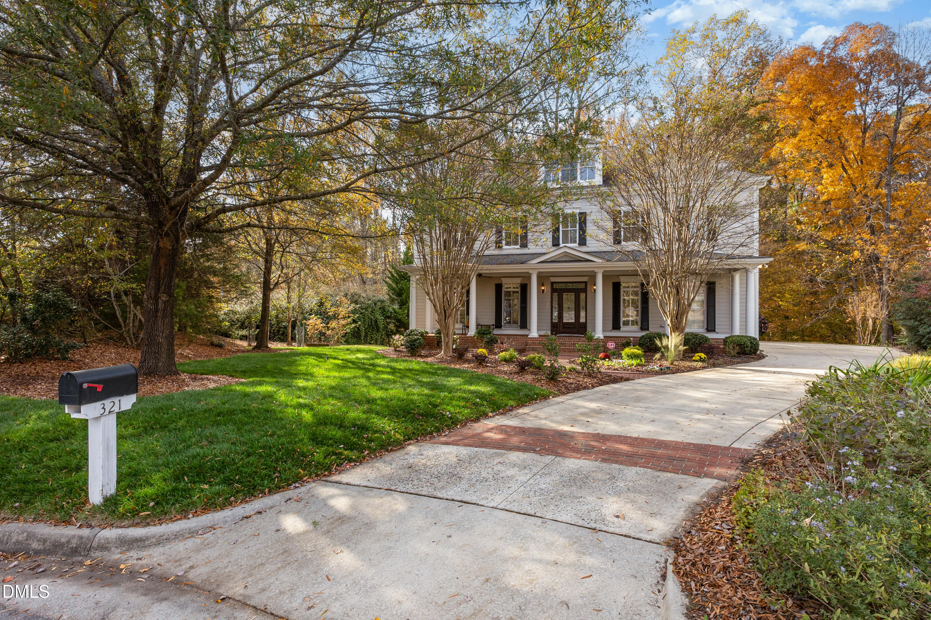 321 Belles Landing Court