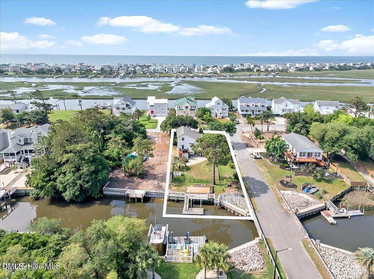 102 E Island Drive