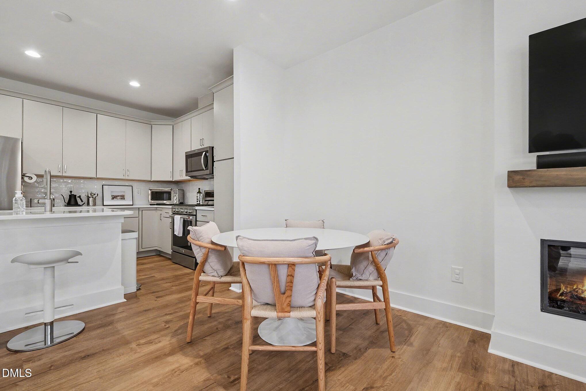 4019 Emerald Green Road