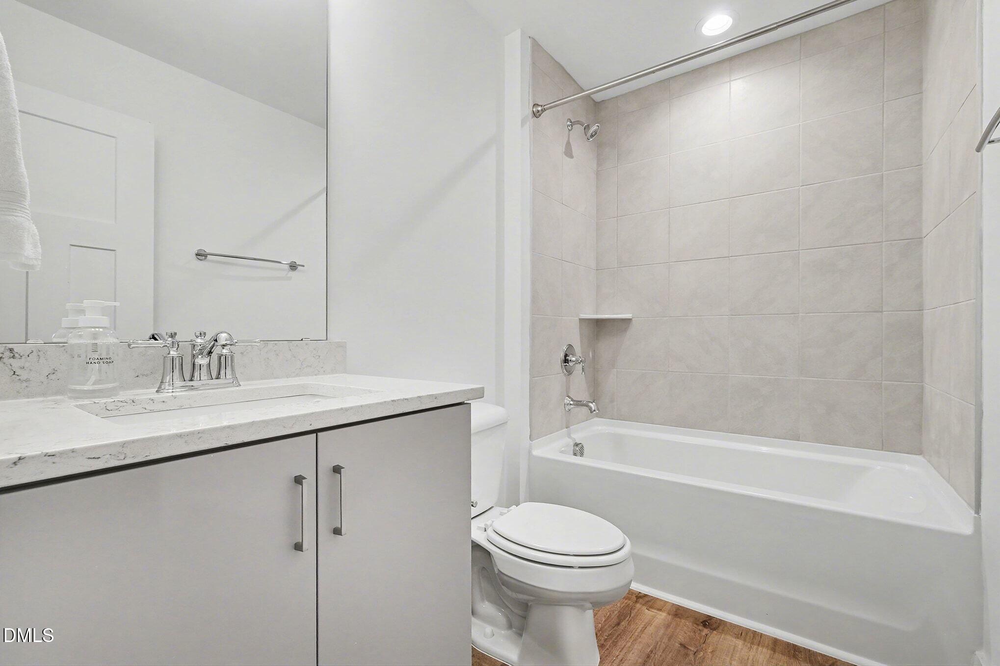 4019 Emerald Green Road