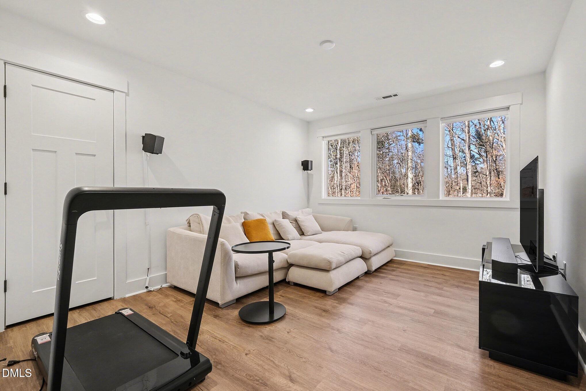 4019 Emerald Green Road