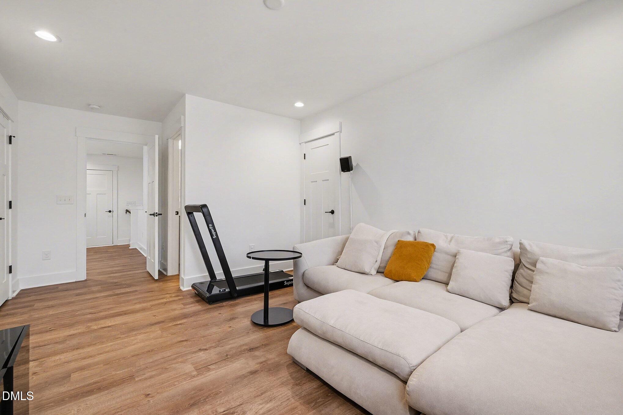 4019 Emerald Green Road