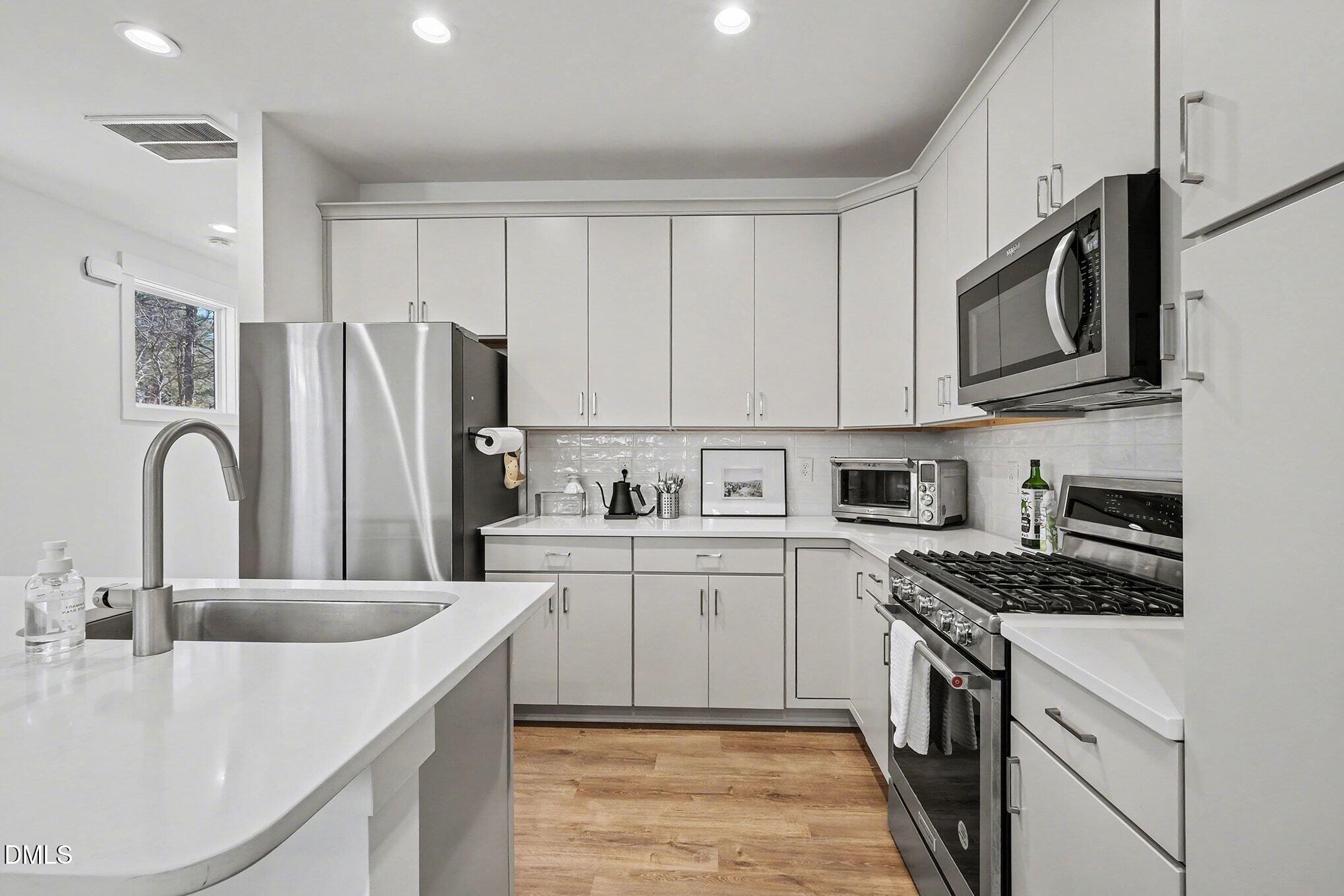 4019 Emerald Green Road