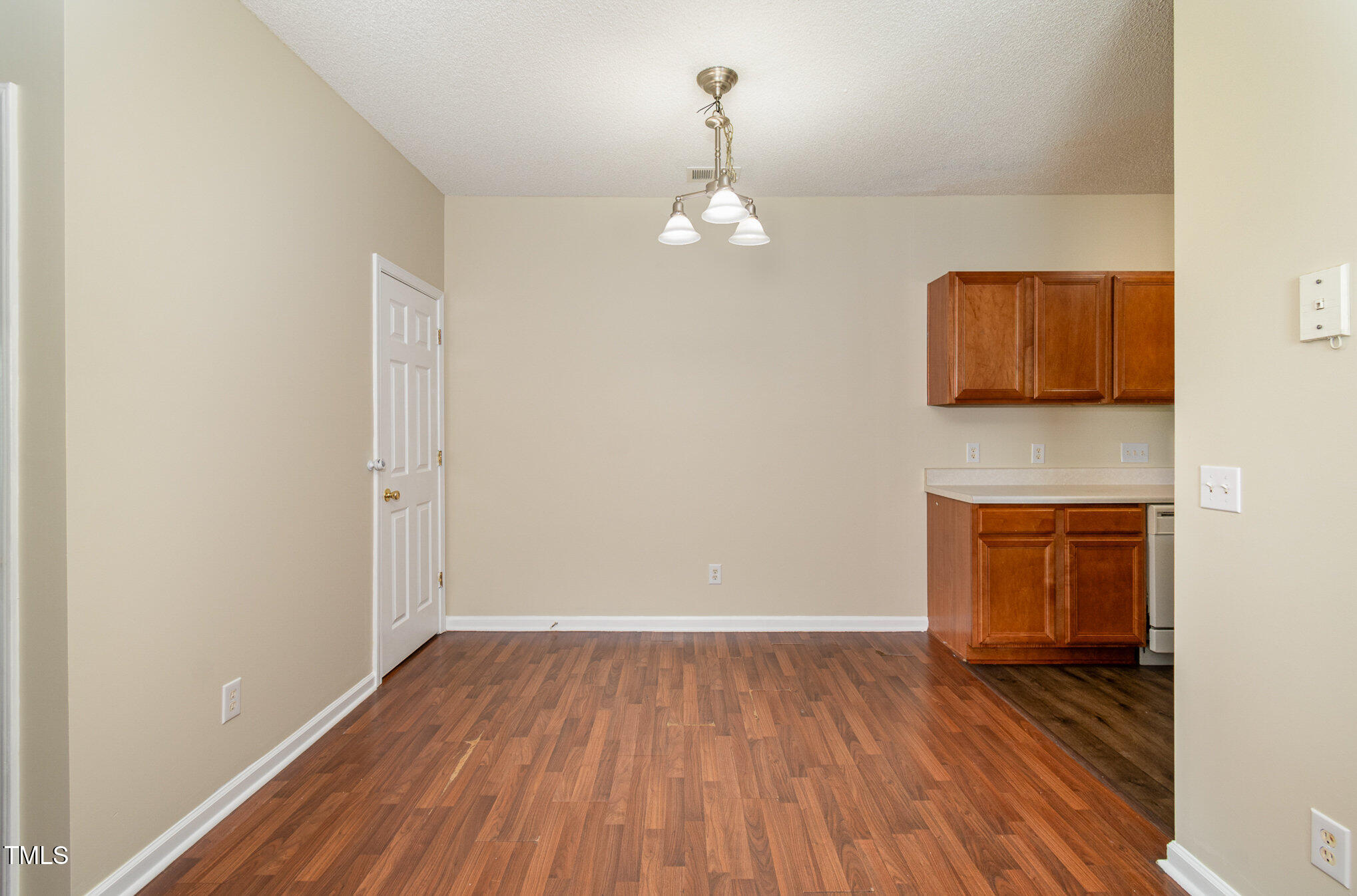 3009 Winston Drive Unit 90