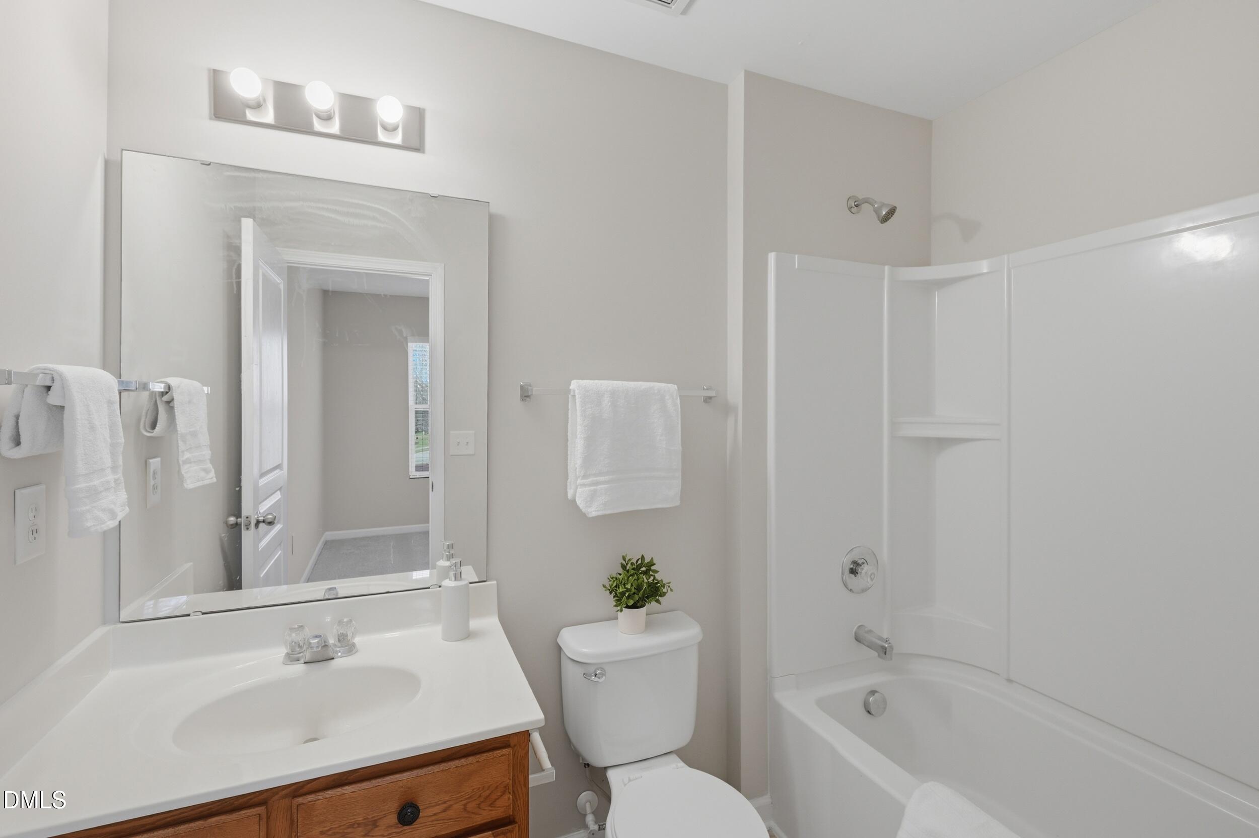 2907 Berkeley Springs Place