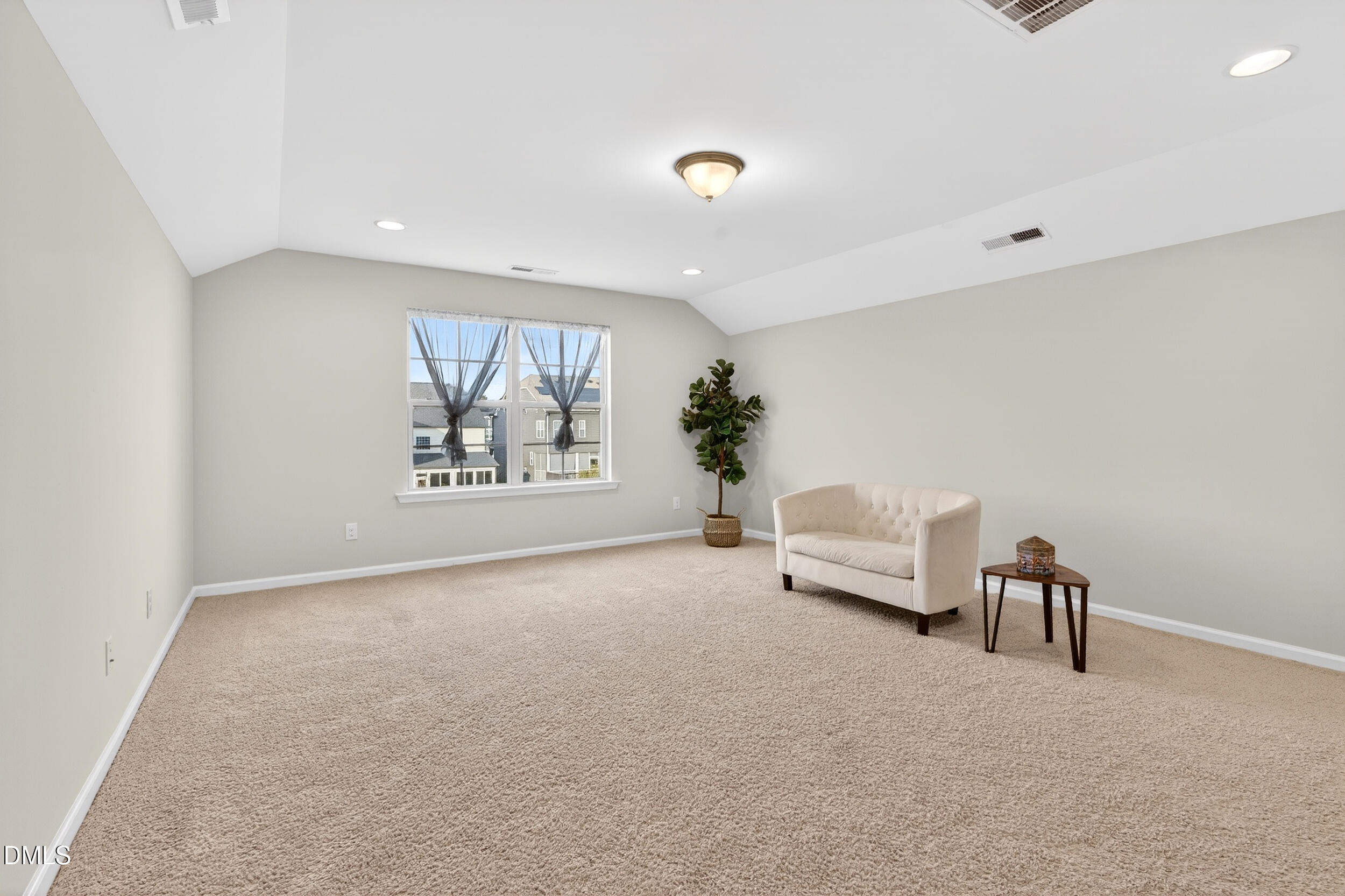 221 Birdsgrove Court