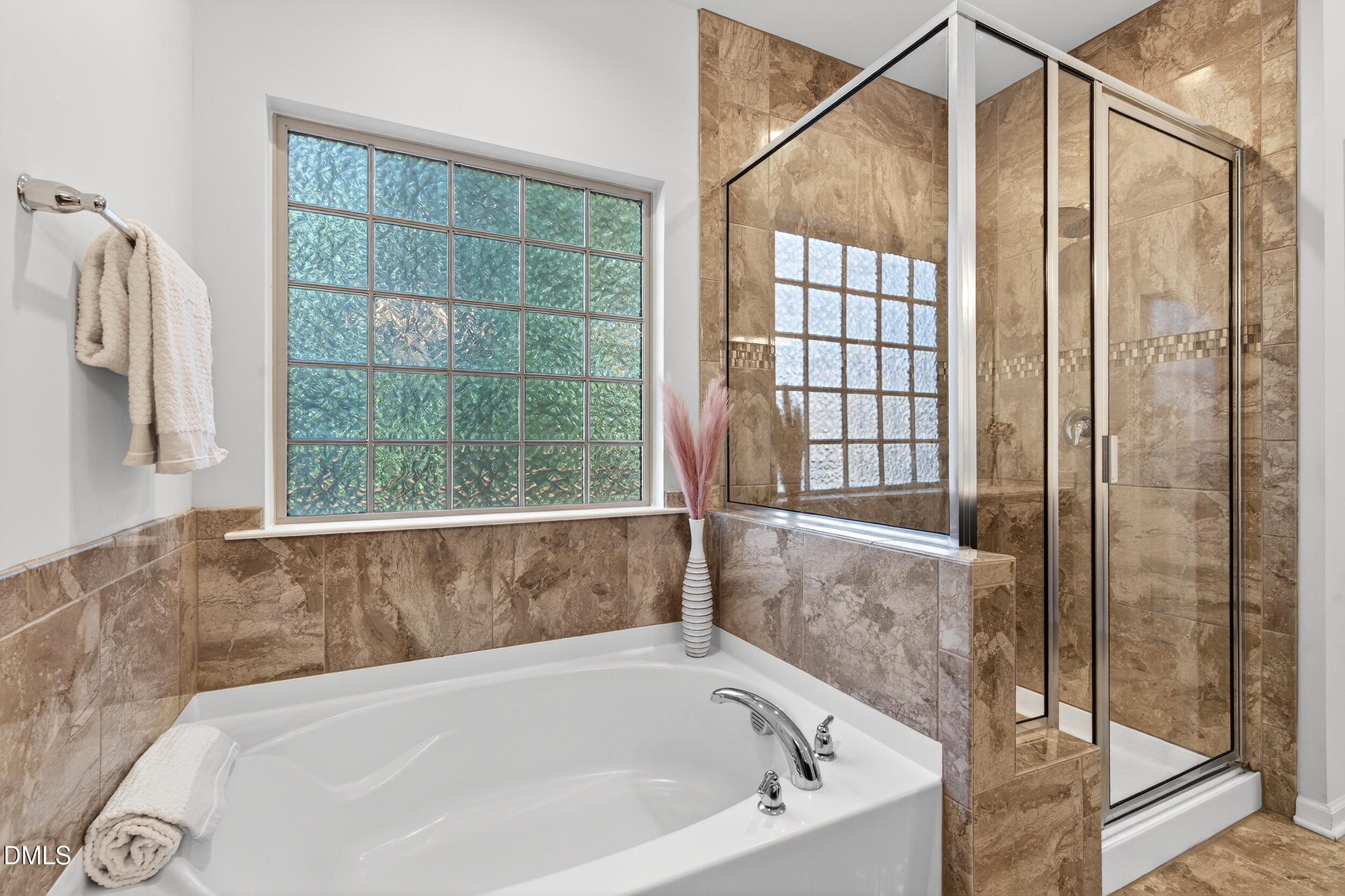 221 Birdsgrove Court