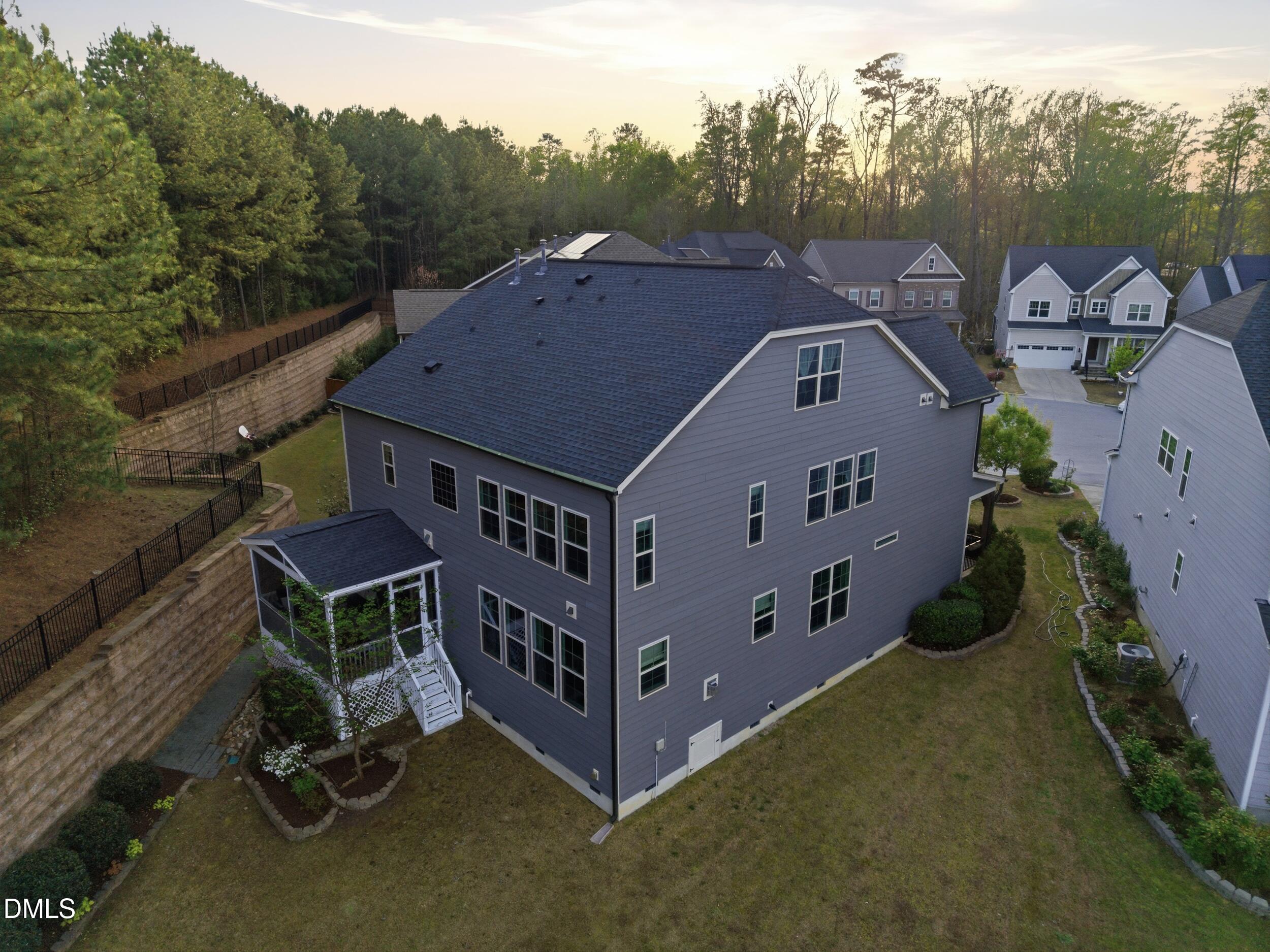 221 Birdsgrove Court