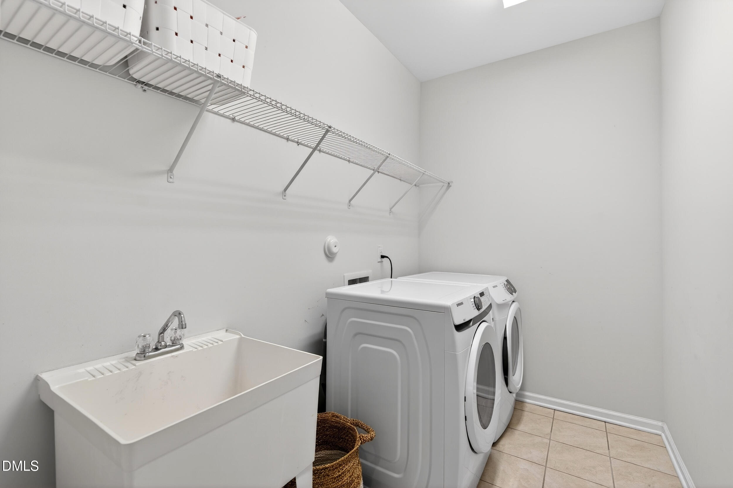 221 Birdsgrove Court