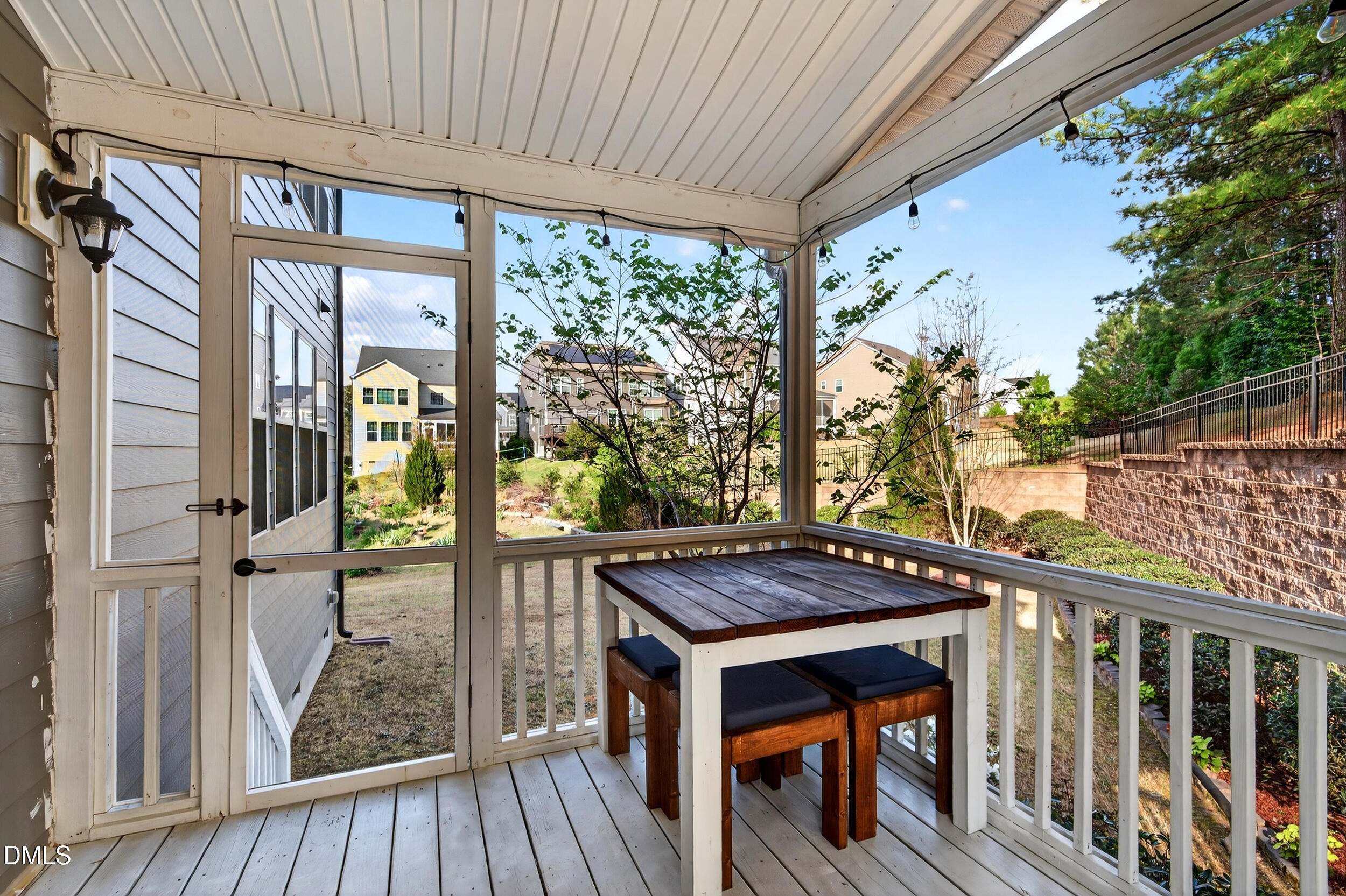 221 Birdsgrove Court