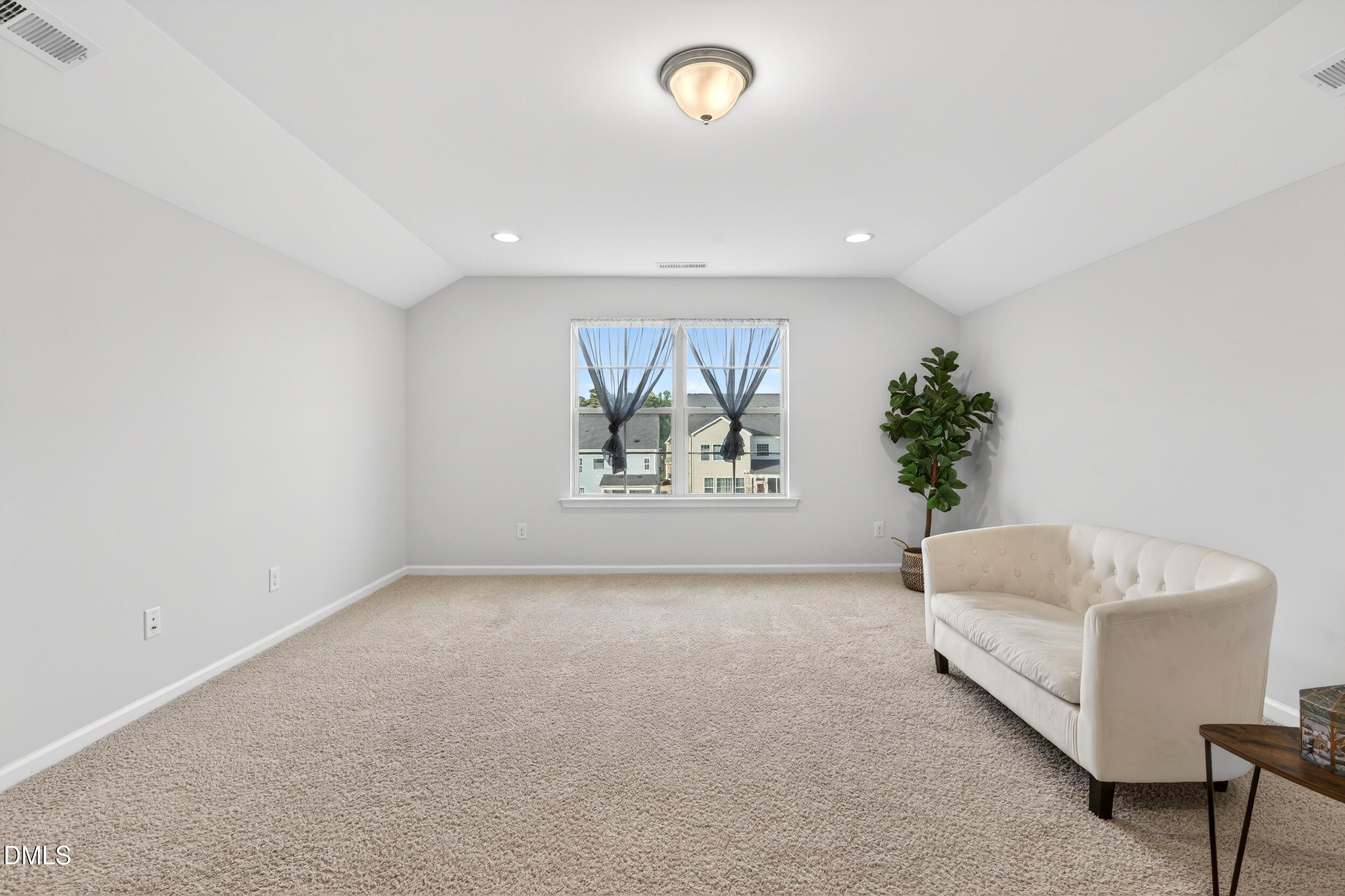 221 Birdsgrove Court