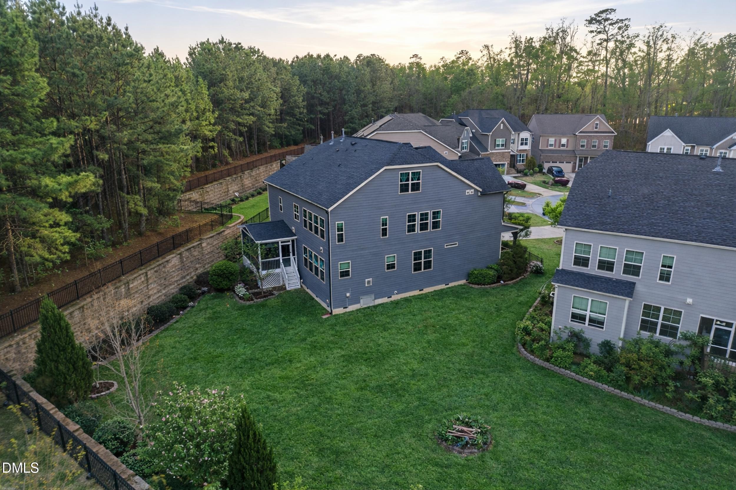 221 Birdsgrove Court