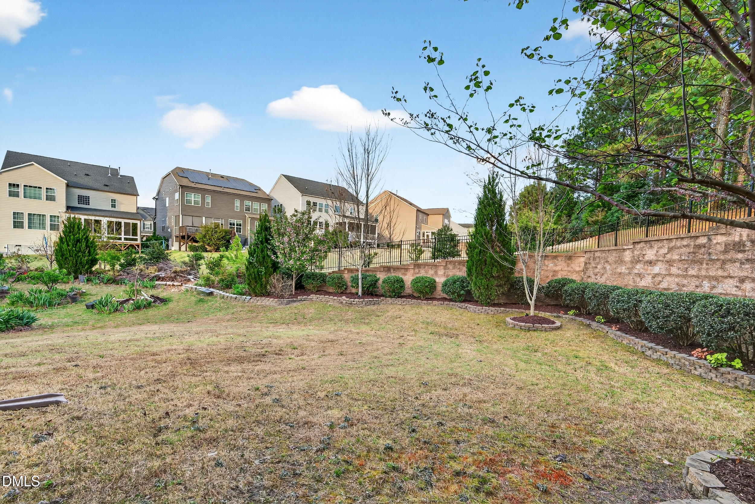 221 Birdsgrove Court