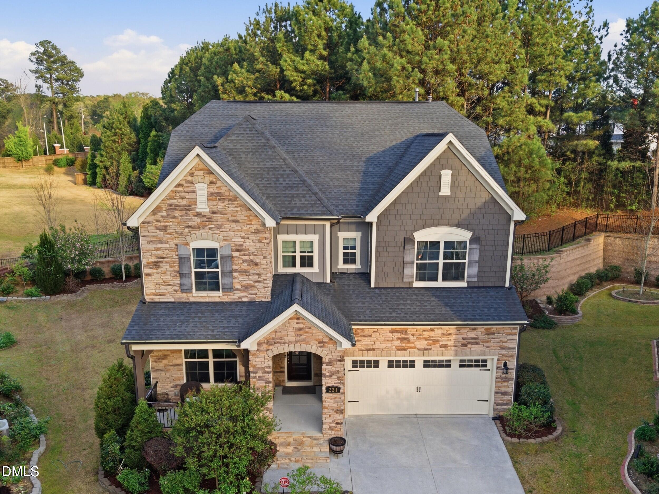 221 Birdsgrove Court