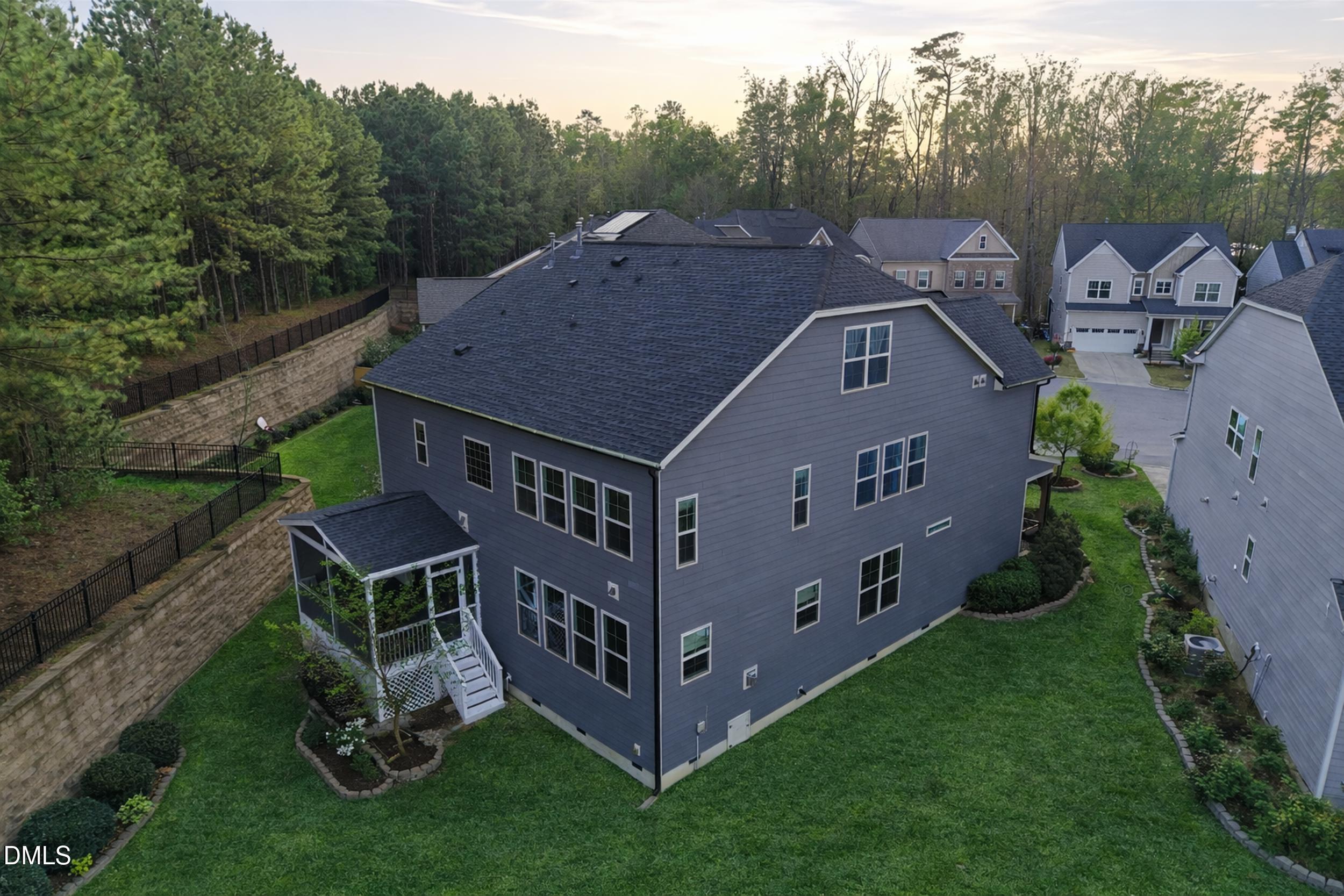 221 Birdsgrove Court