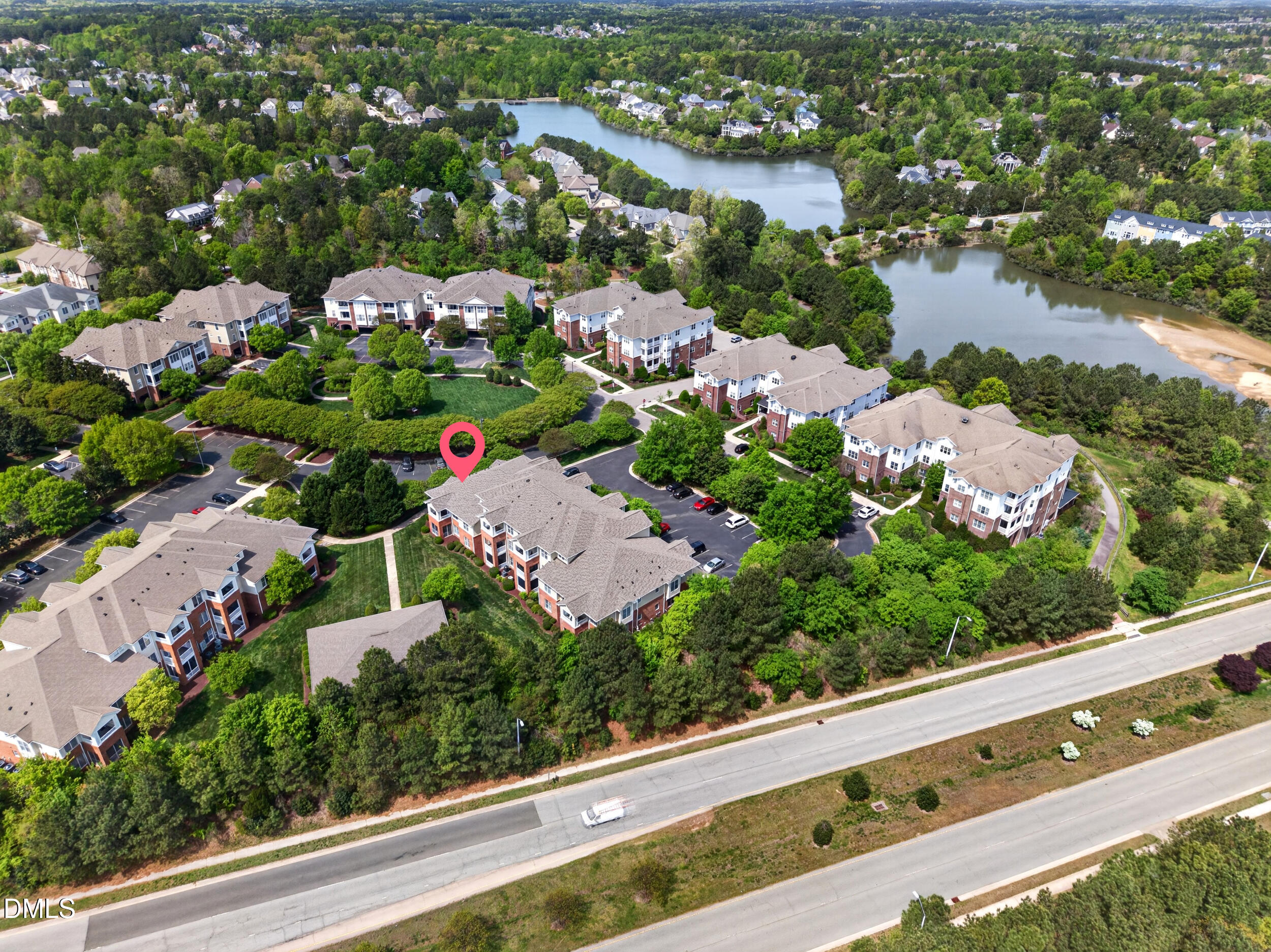 828 Waterford Lake Drive