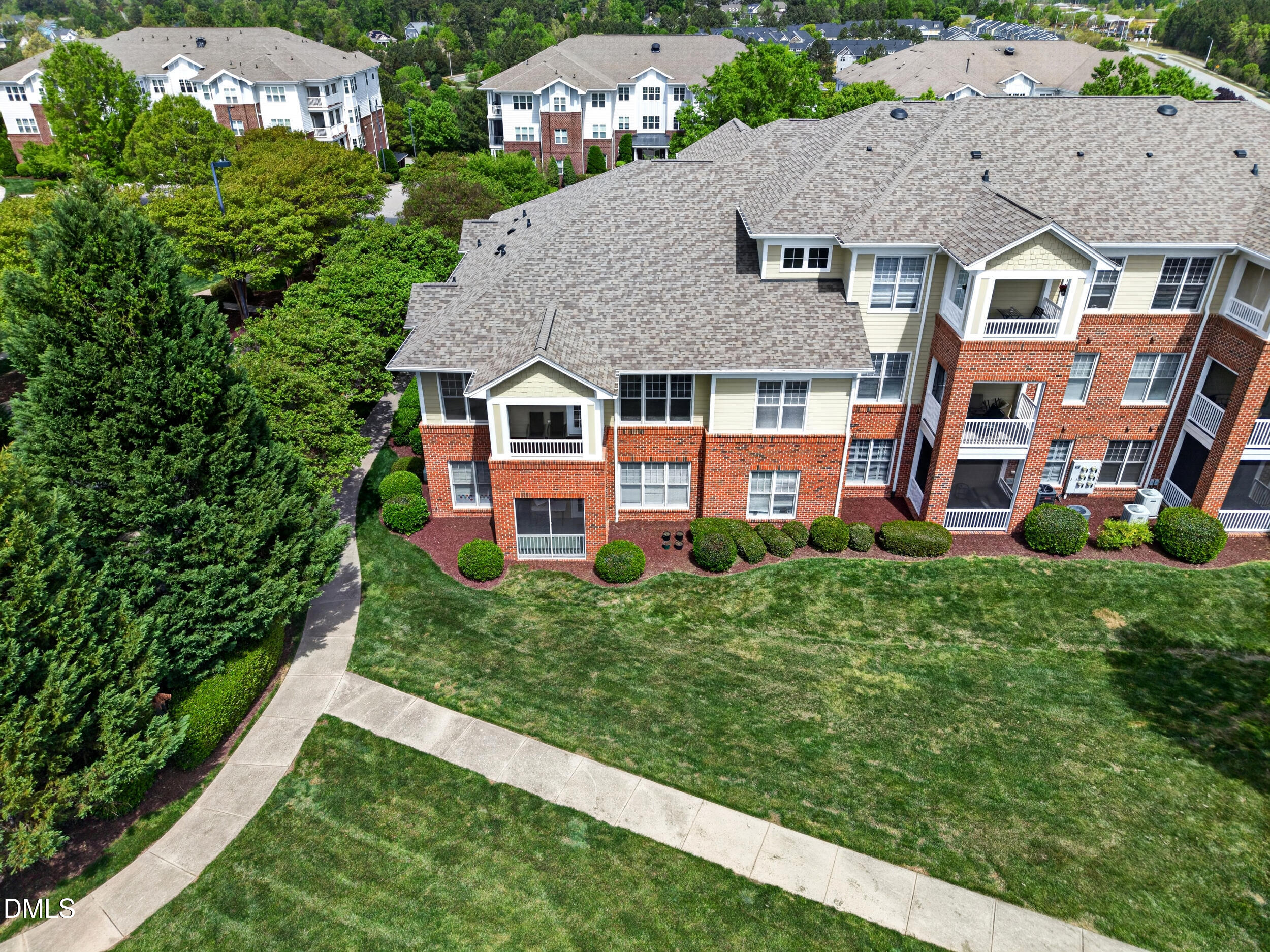 828 Waterford Lake Drive