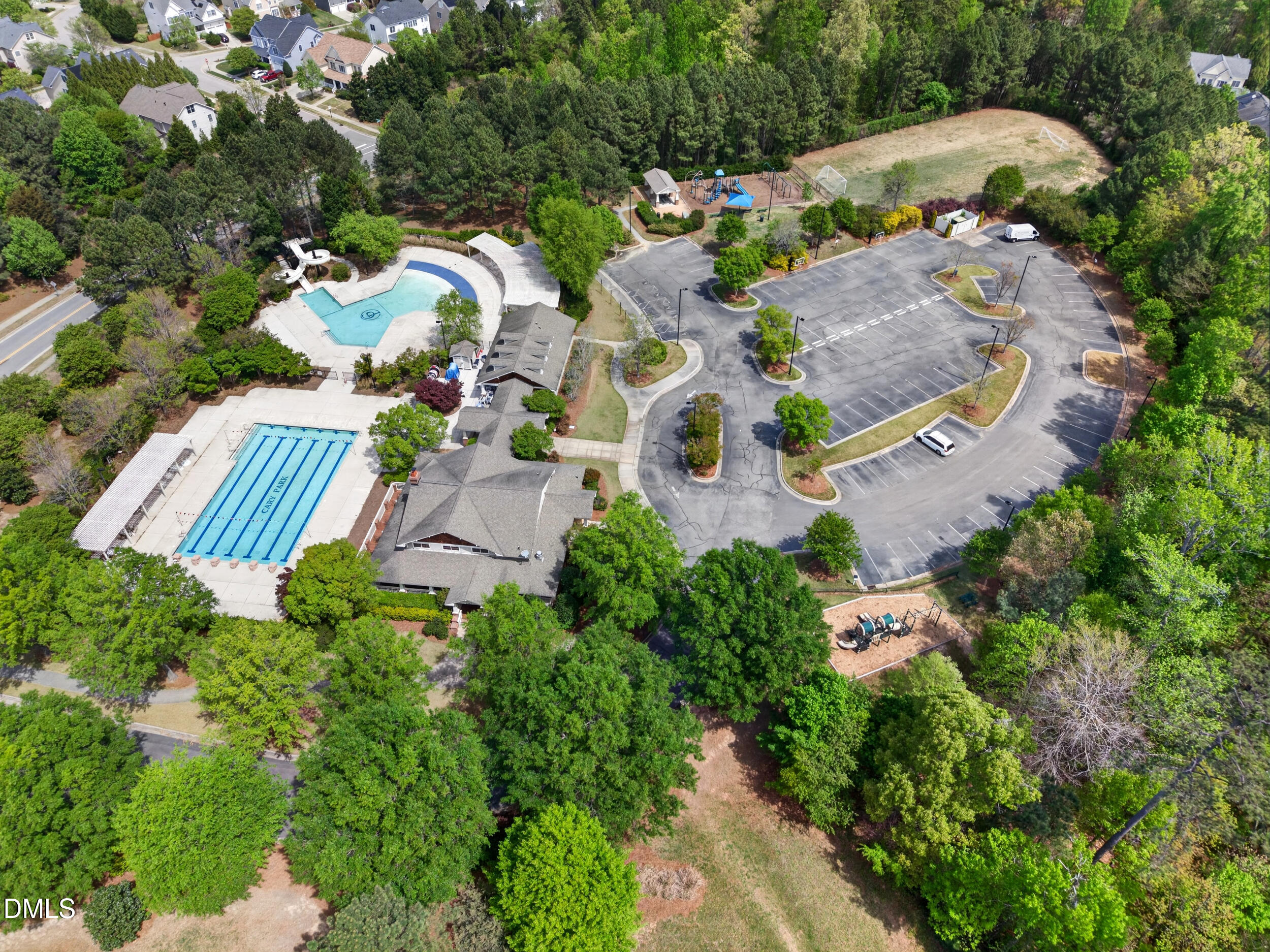 828 Waterford Lake Drive