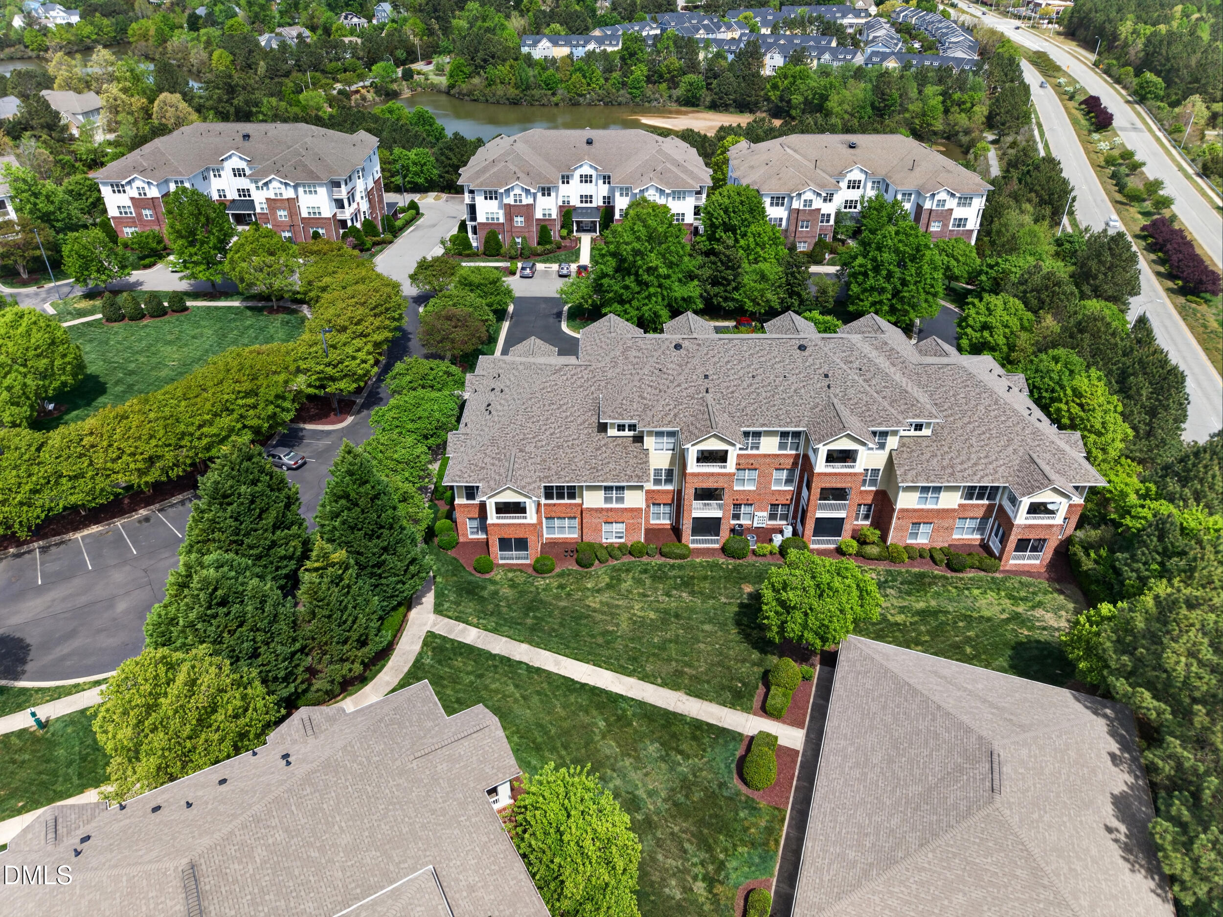 828 Waterford Lake Drive