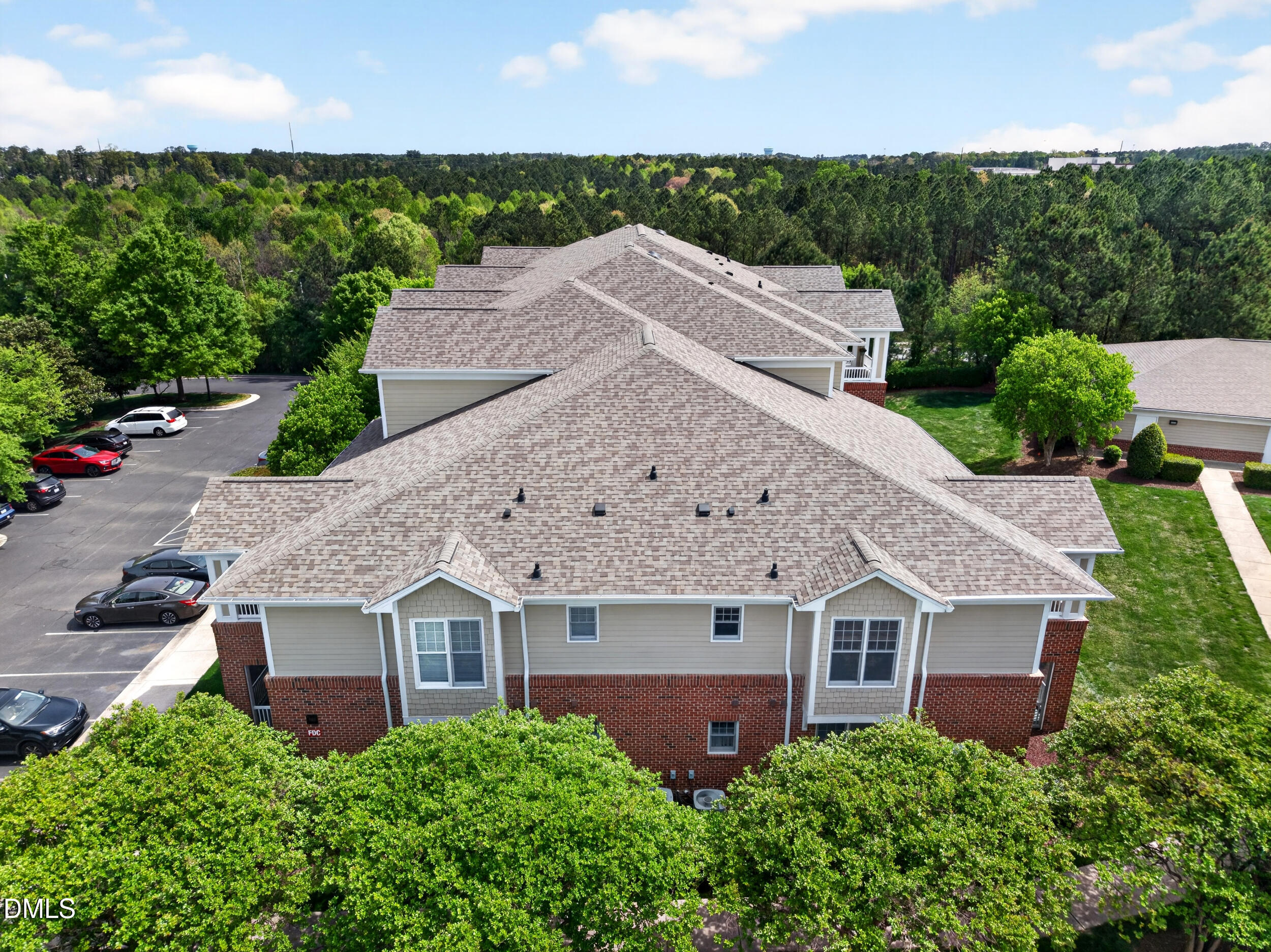 828 Waterford Lake Drive