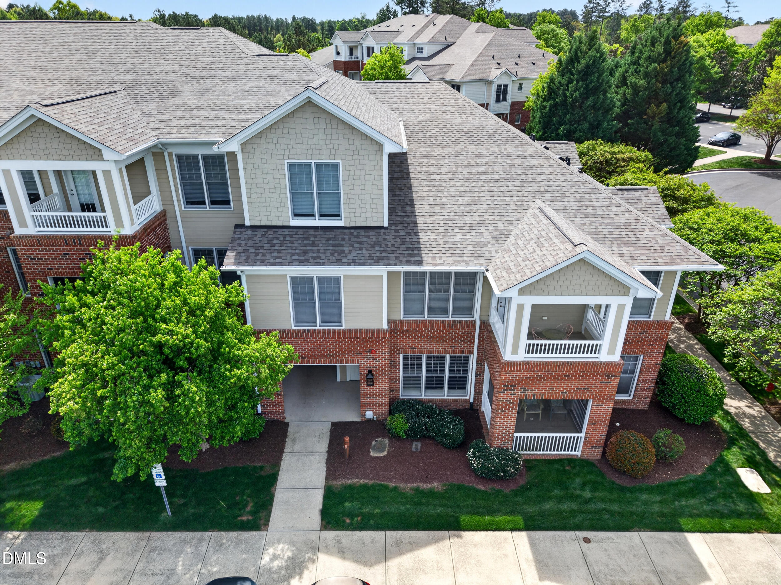 828 Waterford Lake Drive