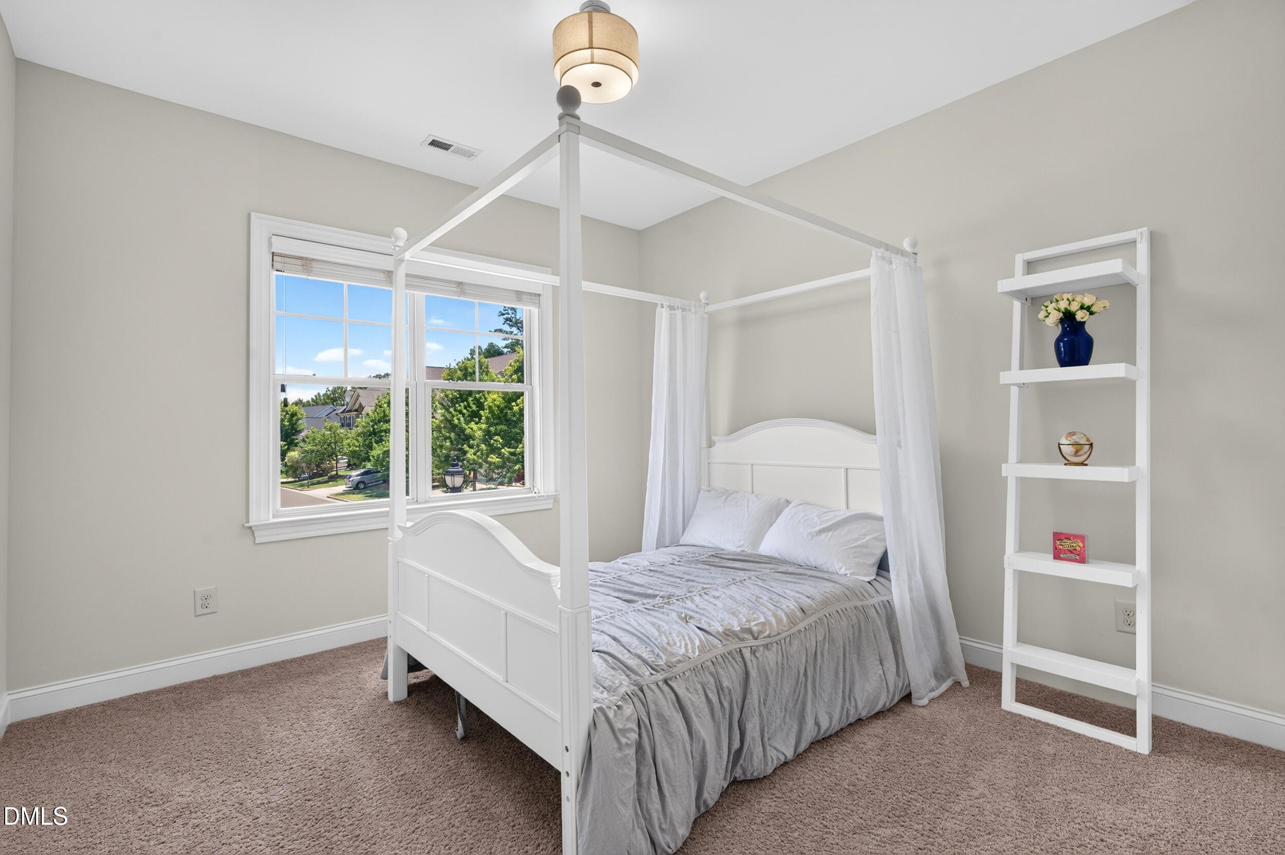 208 William Henry Way