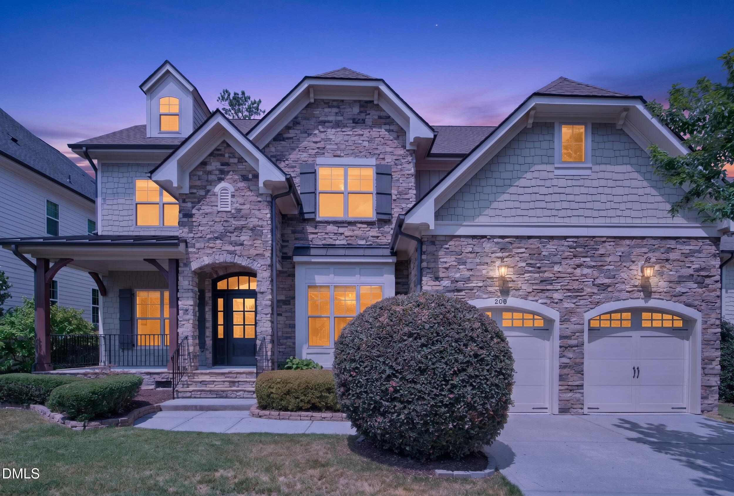 208 William Henry Way