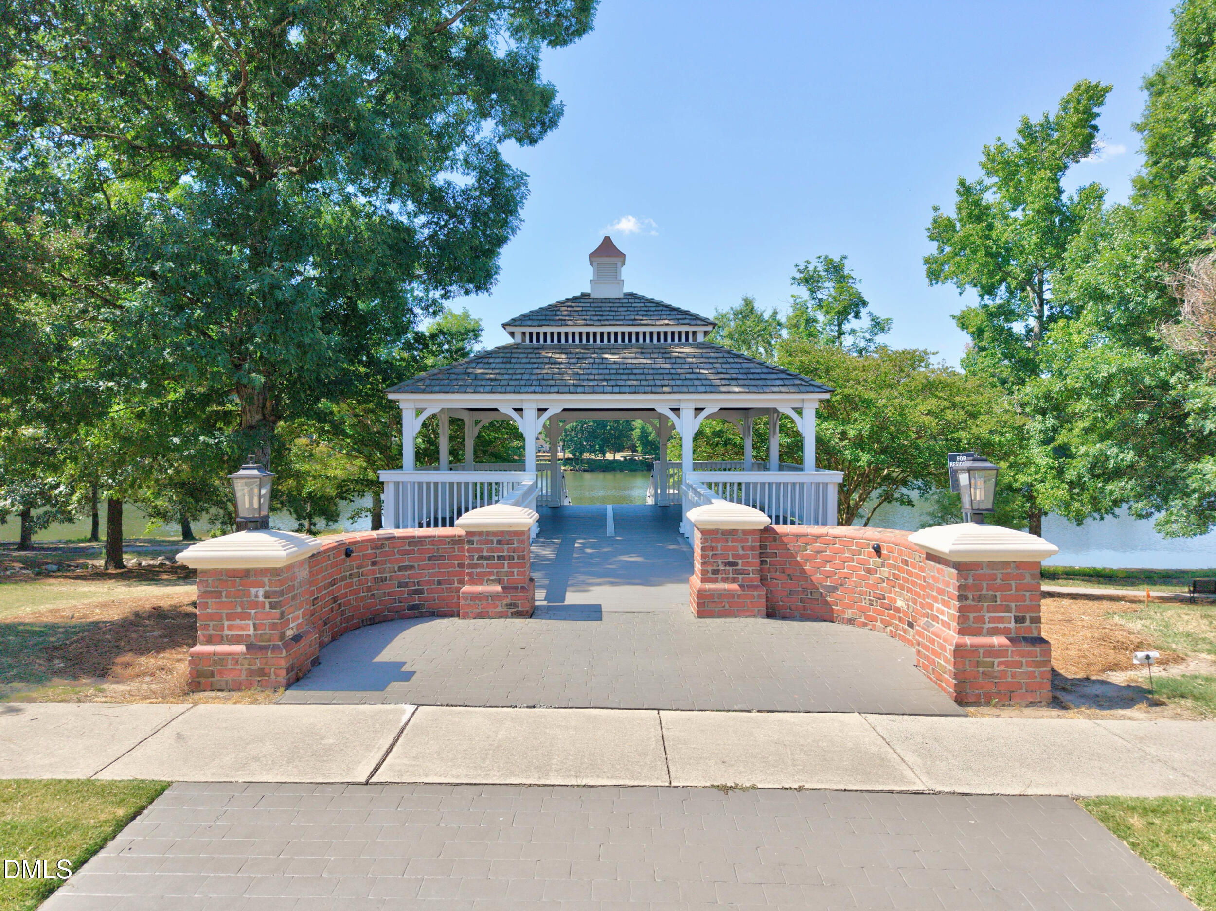 208 William Henry Way