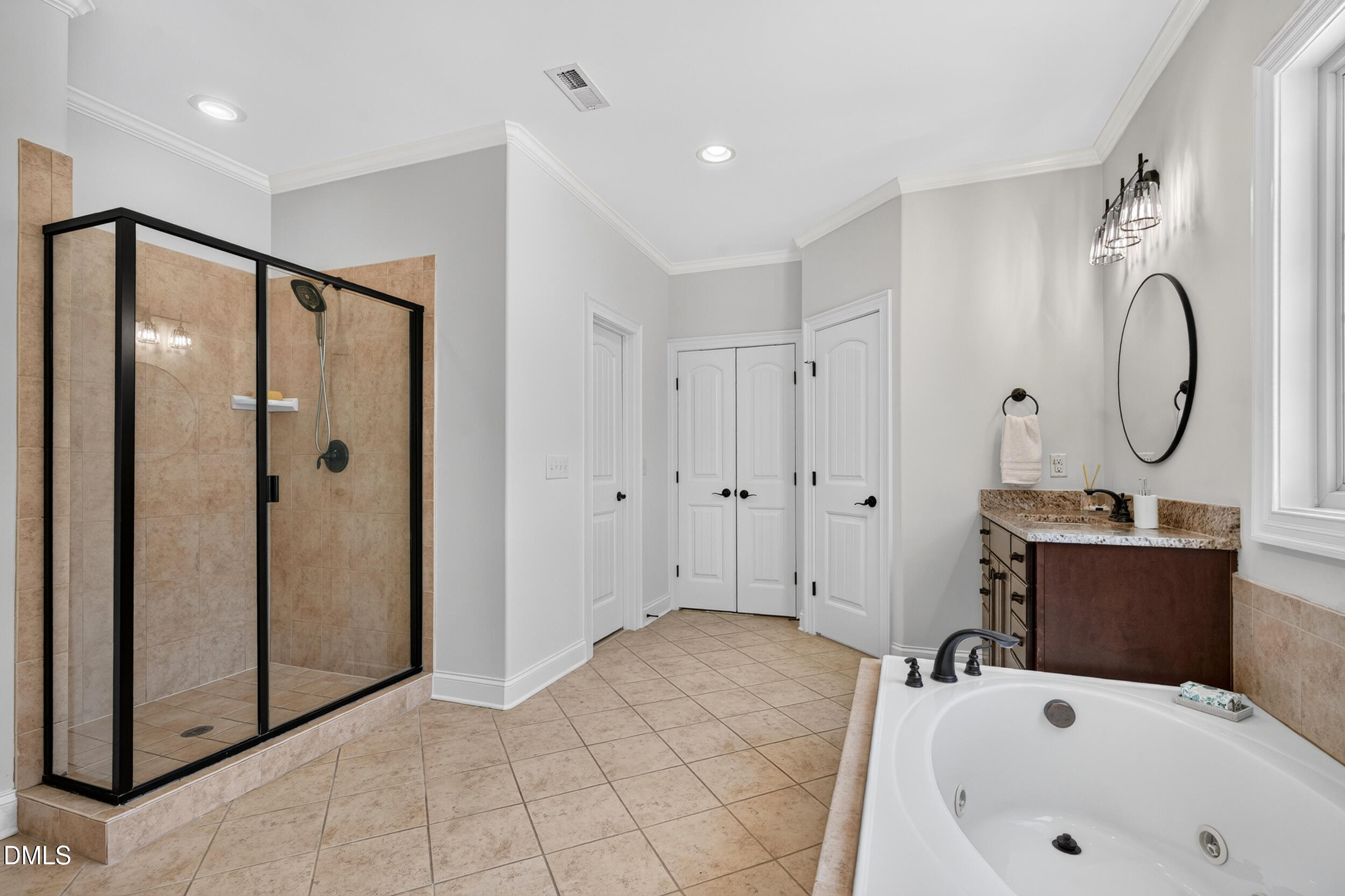 208 William Henry Way