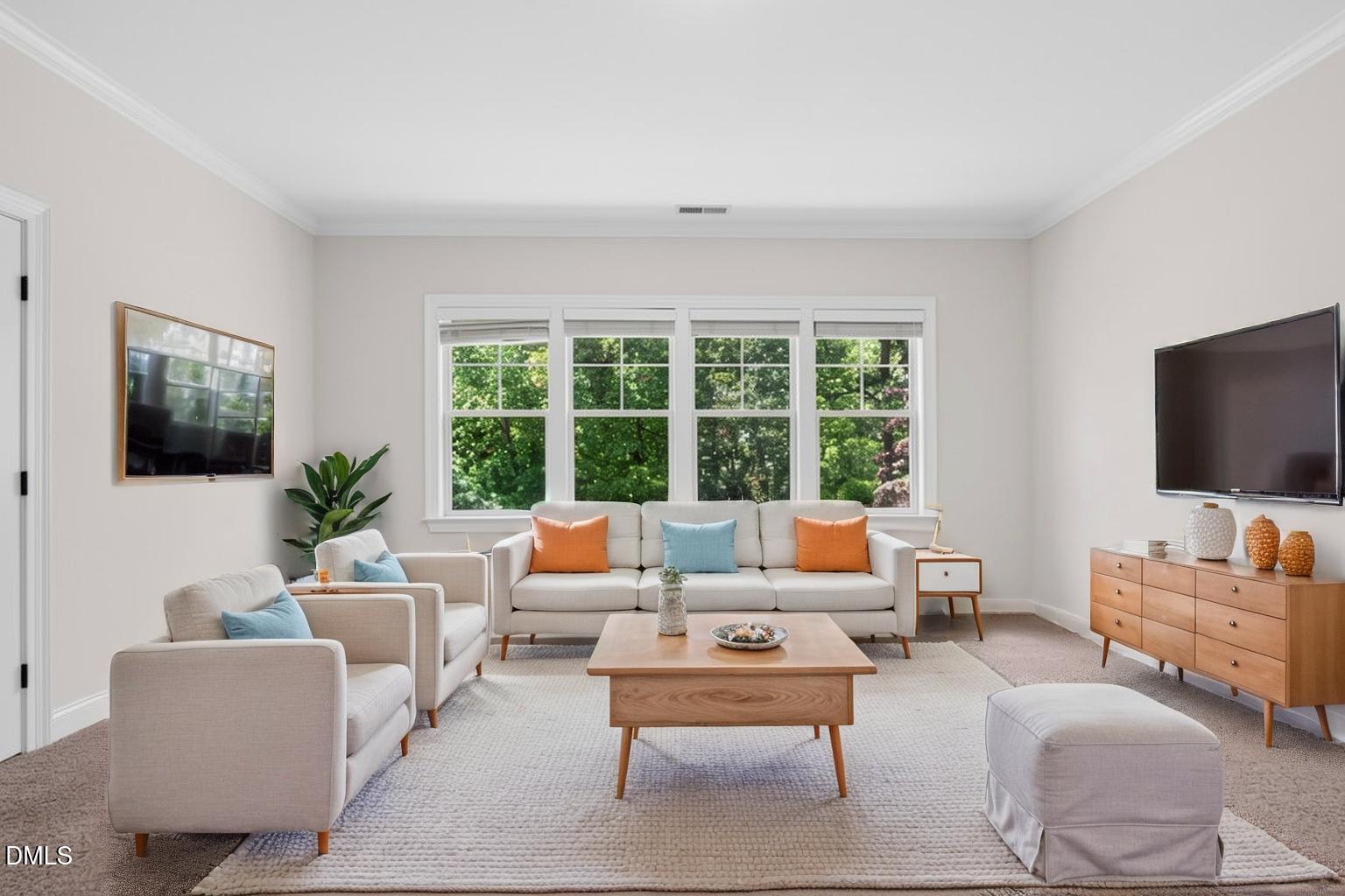 208 William Henry Way
