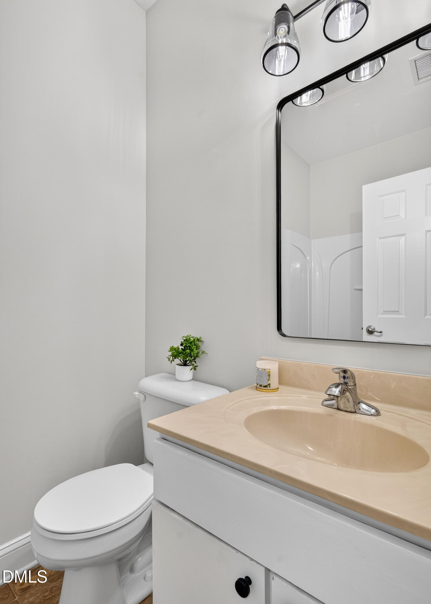 4007 Jockey Club Circle