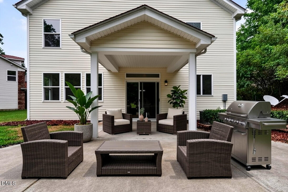 4007 Jockey Club Circle