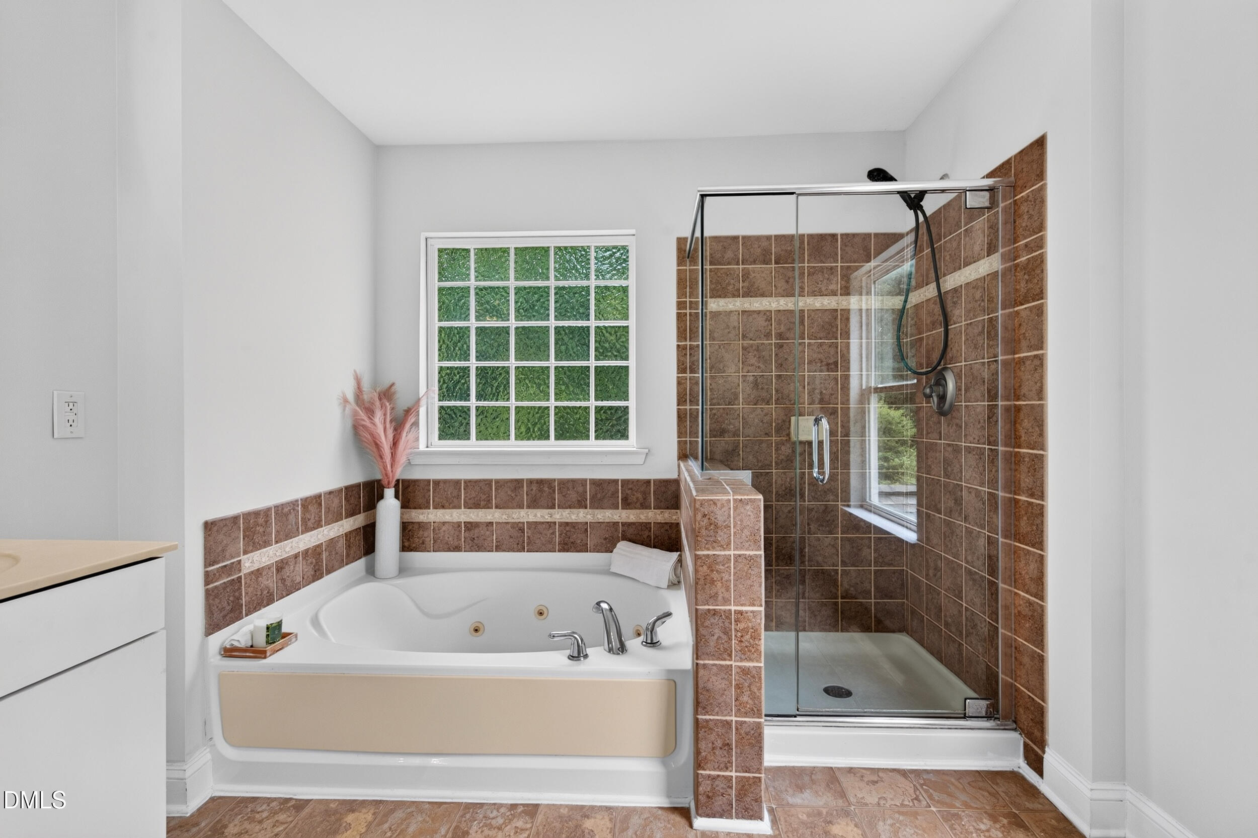 4007 Jockey Club Circle